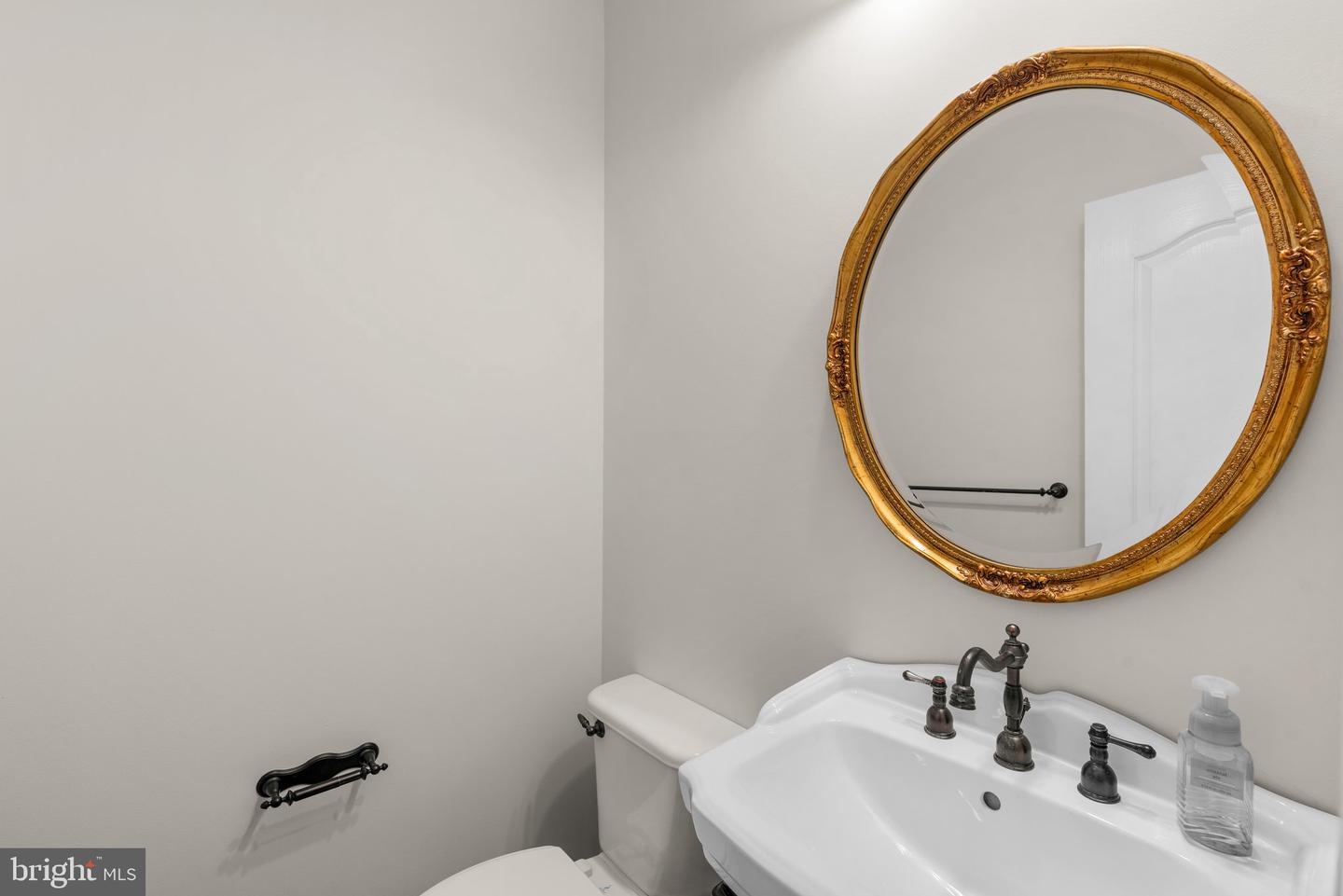 10214 RUTLAND ROUND ROAD Unit: 70