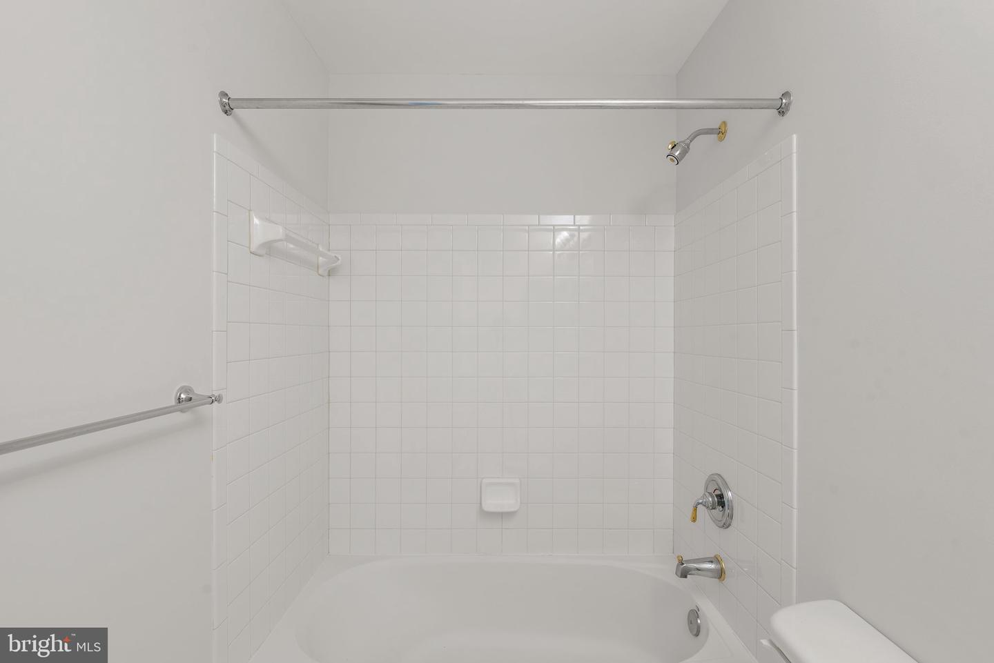 10214 RUTLAND ROUND ROAD Unit: 70
