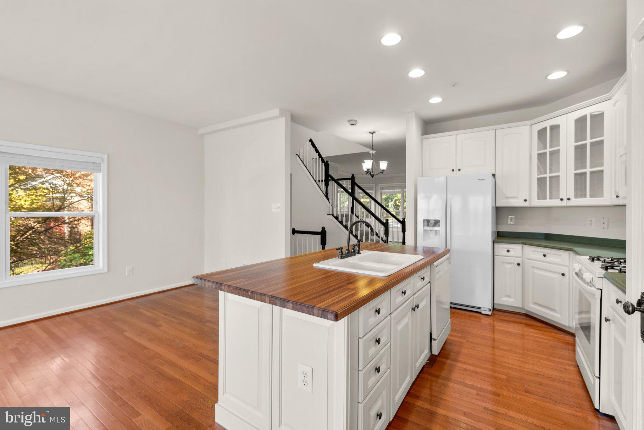 10214 RUTLAND ROUND ROAD Unit: 70