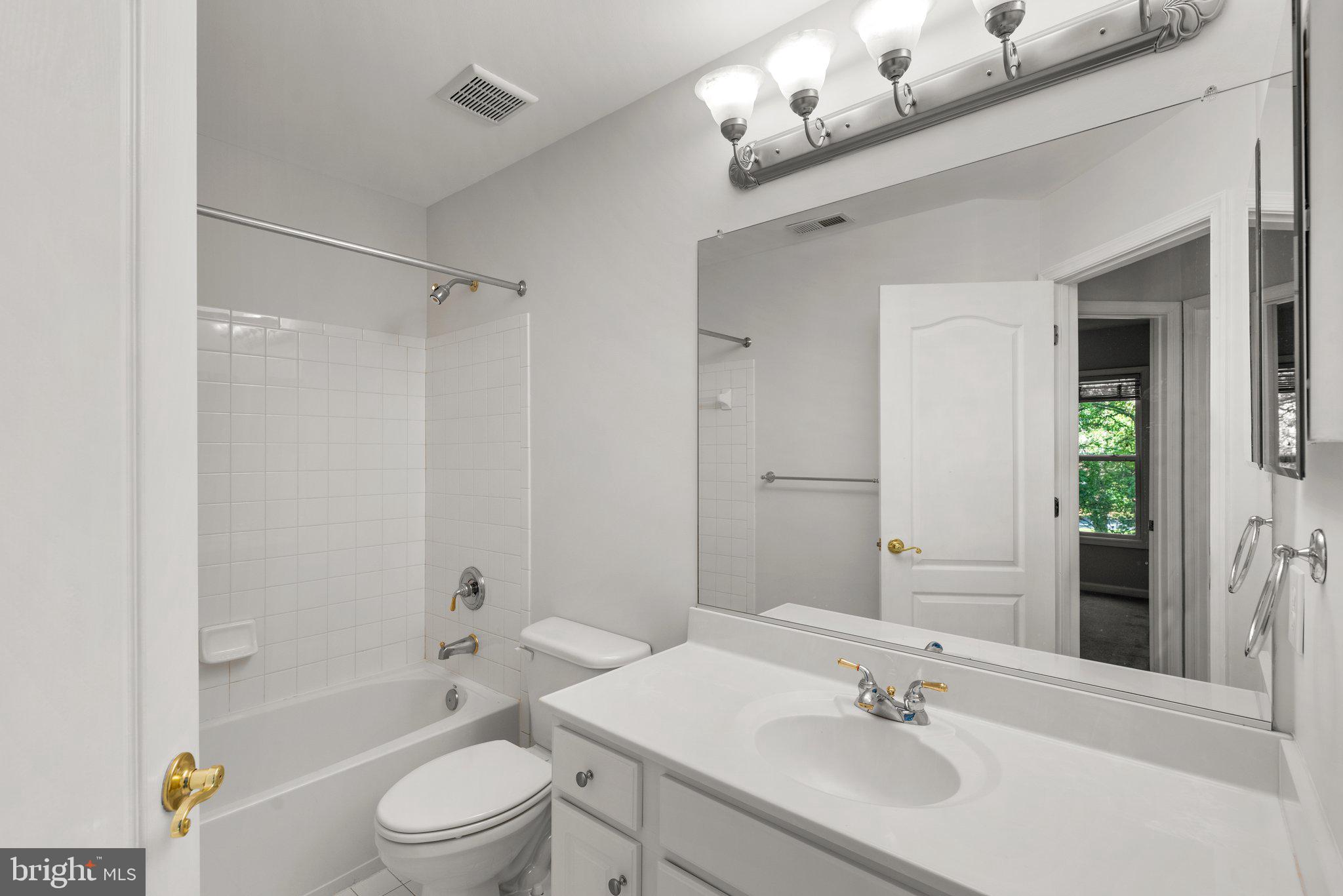 10214 RUTLAND ROUND ROAD Unit: 70