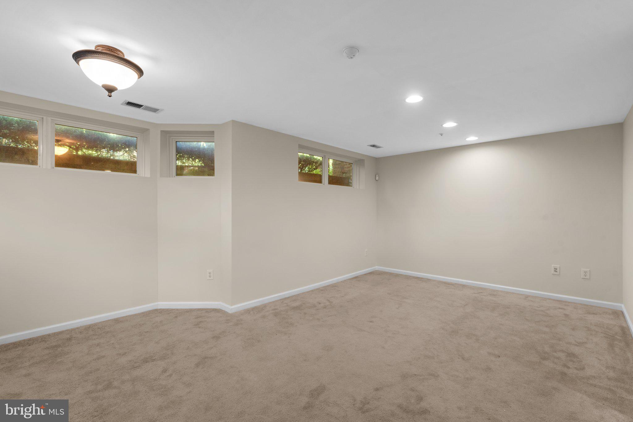 10214 RUTLAND ROUND ROAD Unit: 70