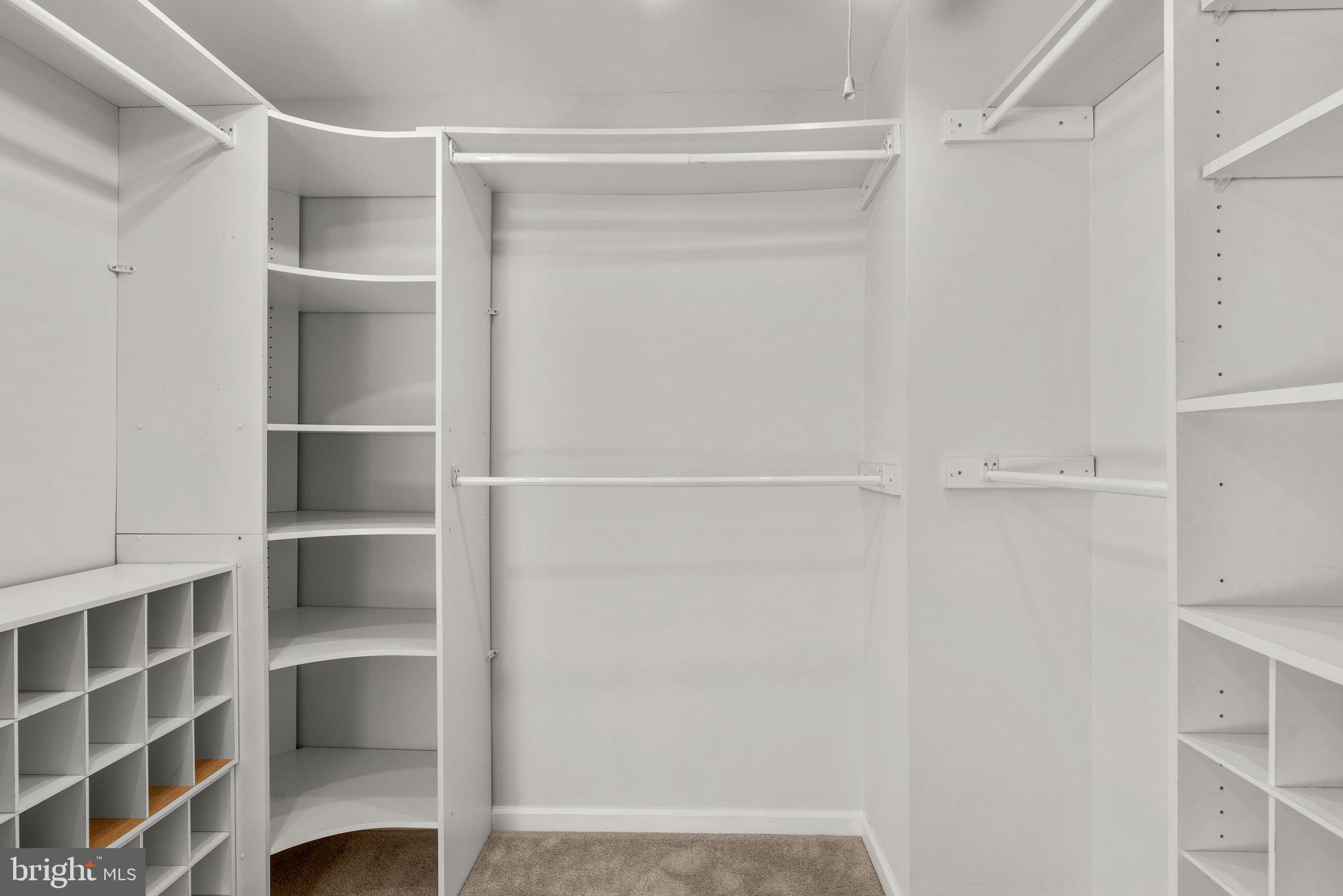 10214 RUTLAND ROUND ROAD Unit: 70