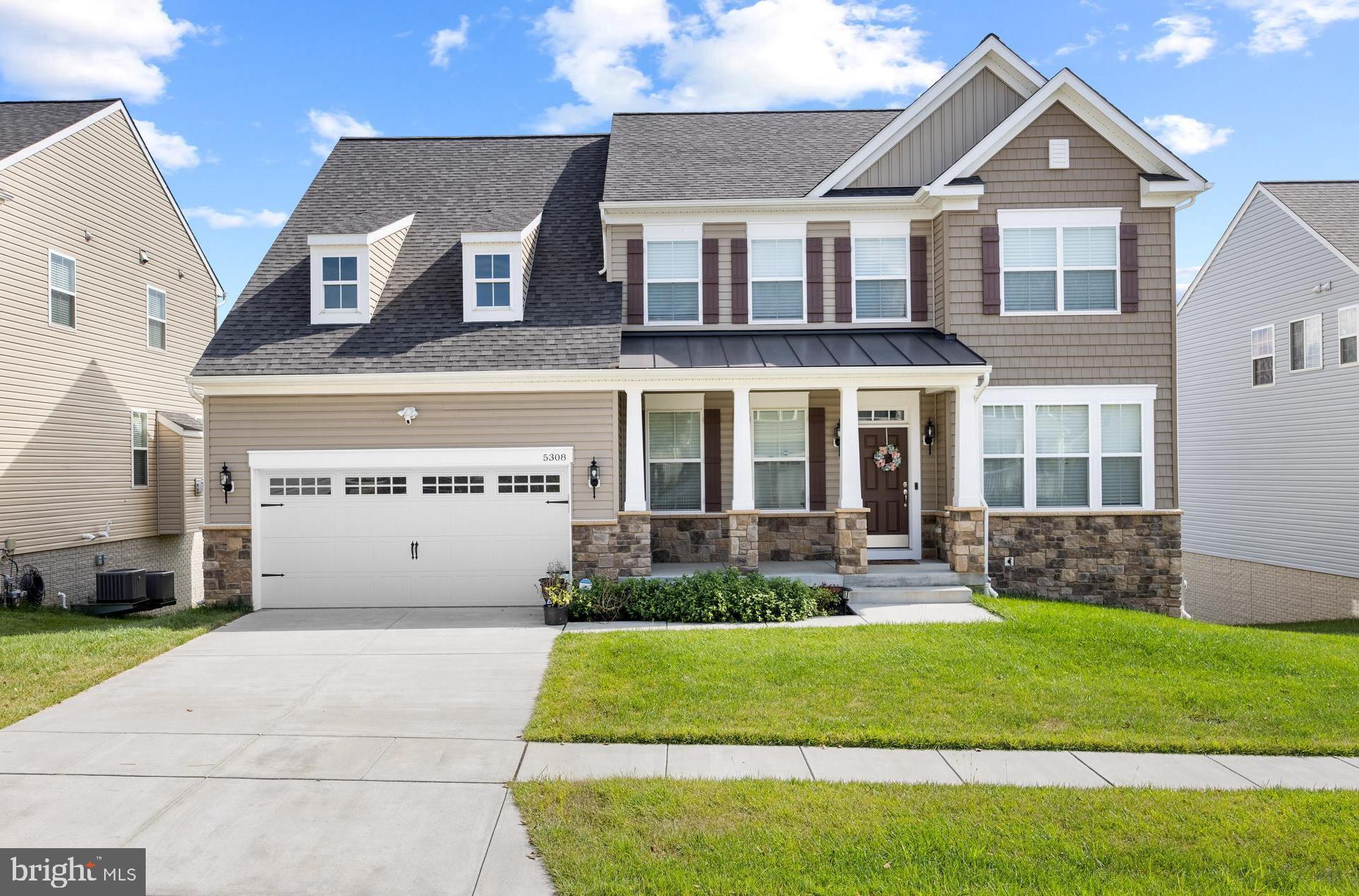 5308 BRIAR OAK COURT