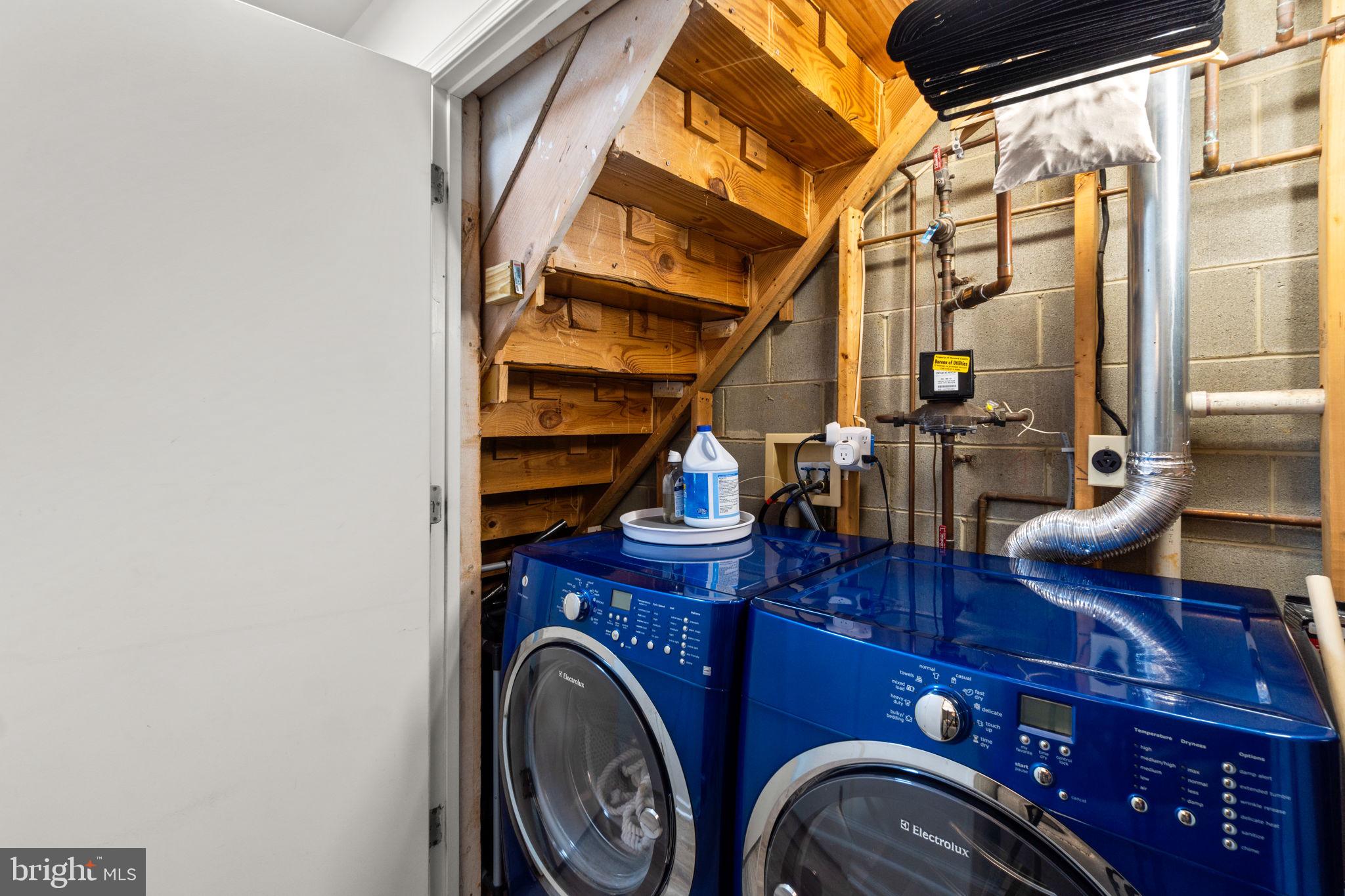 12227 GREEN MEADOW DRIVE