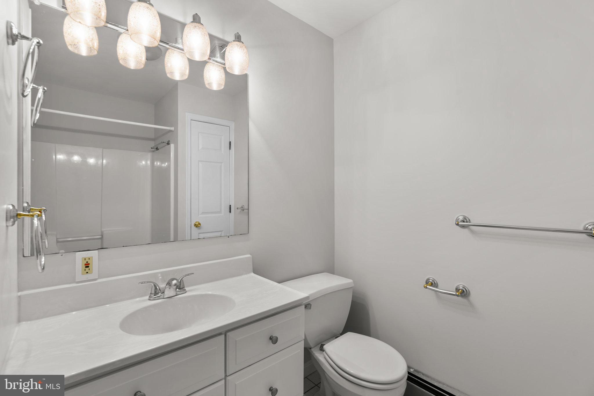 11752 Clarksville Pike Pike