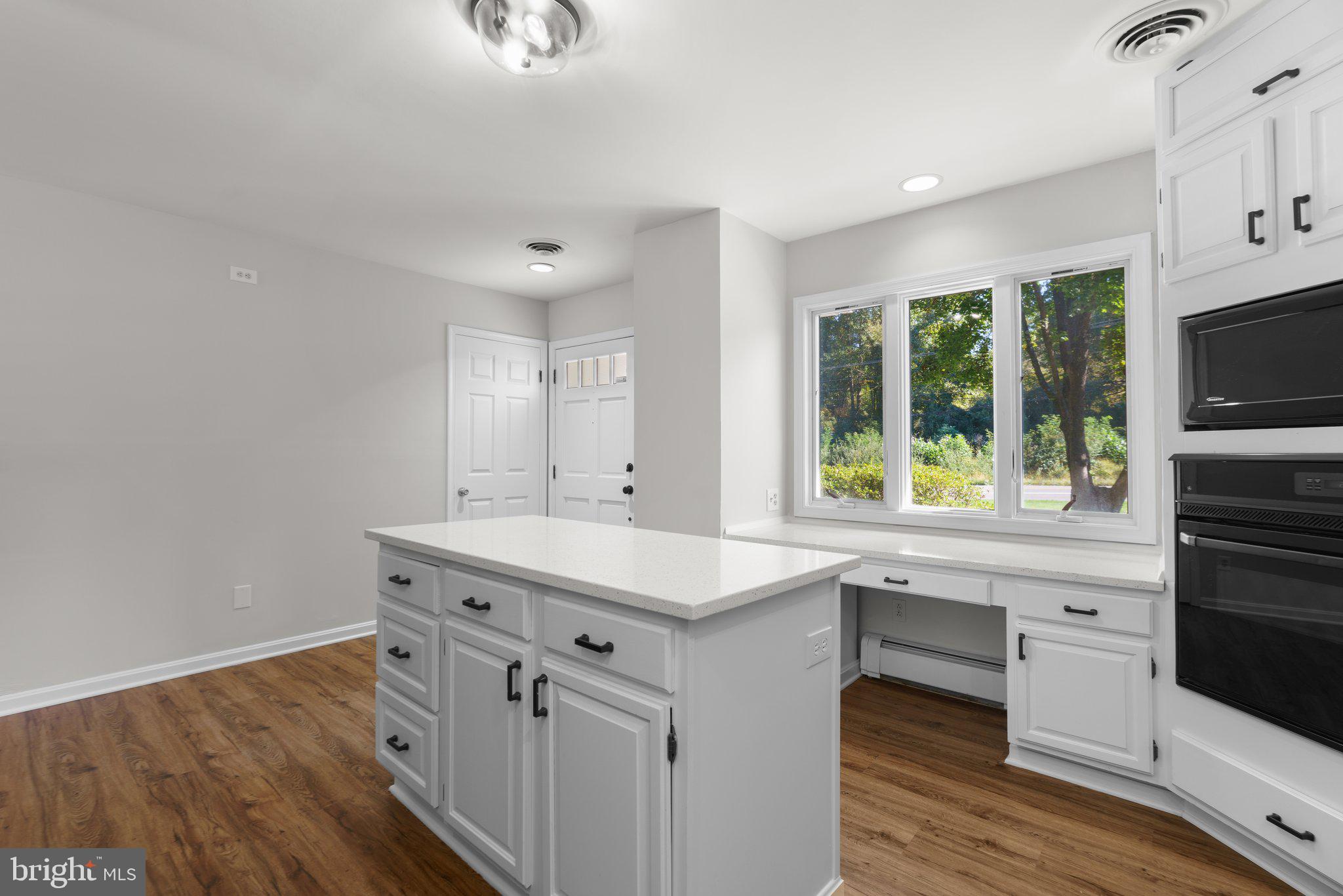 11752 Clarksville Pike Pike