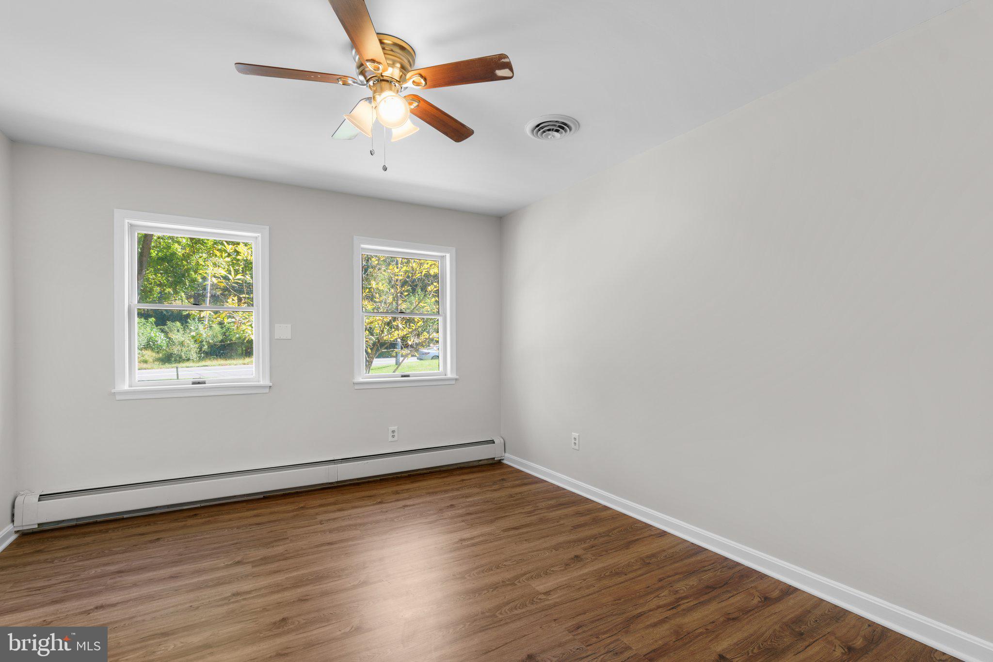 11752 Clarksville Pike Pike