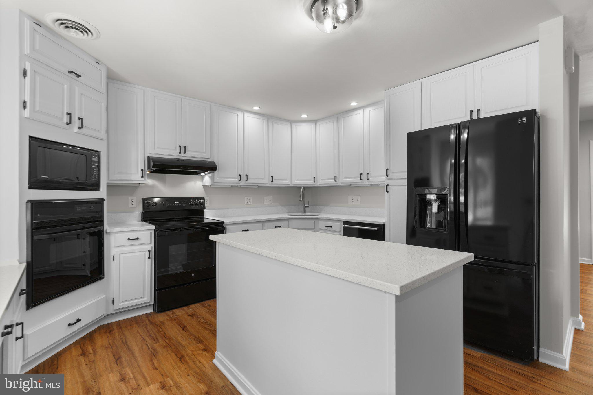 11752 Clarksville Pike Pike