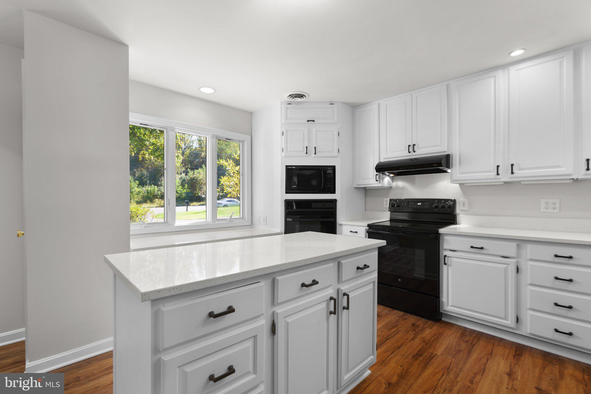 11752 Clarksville Pike Pike