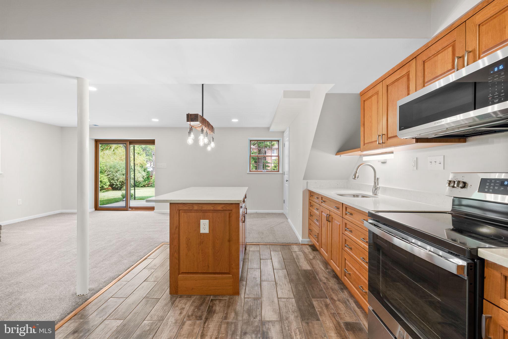 3225 Ramblewood ROAD