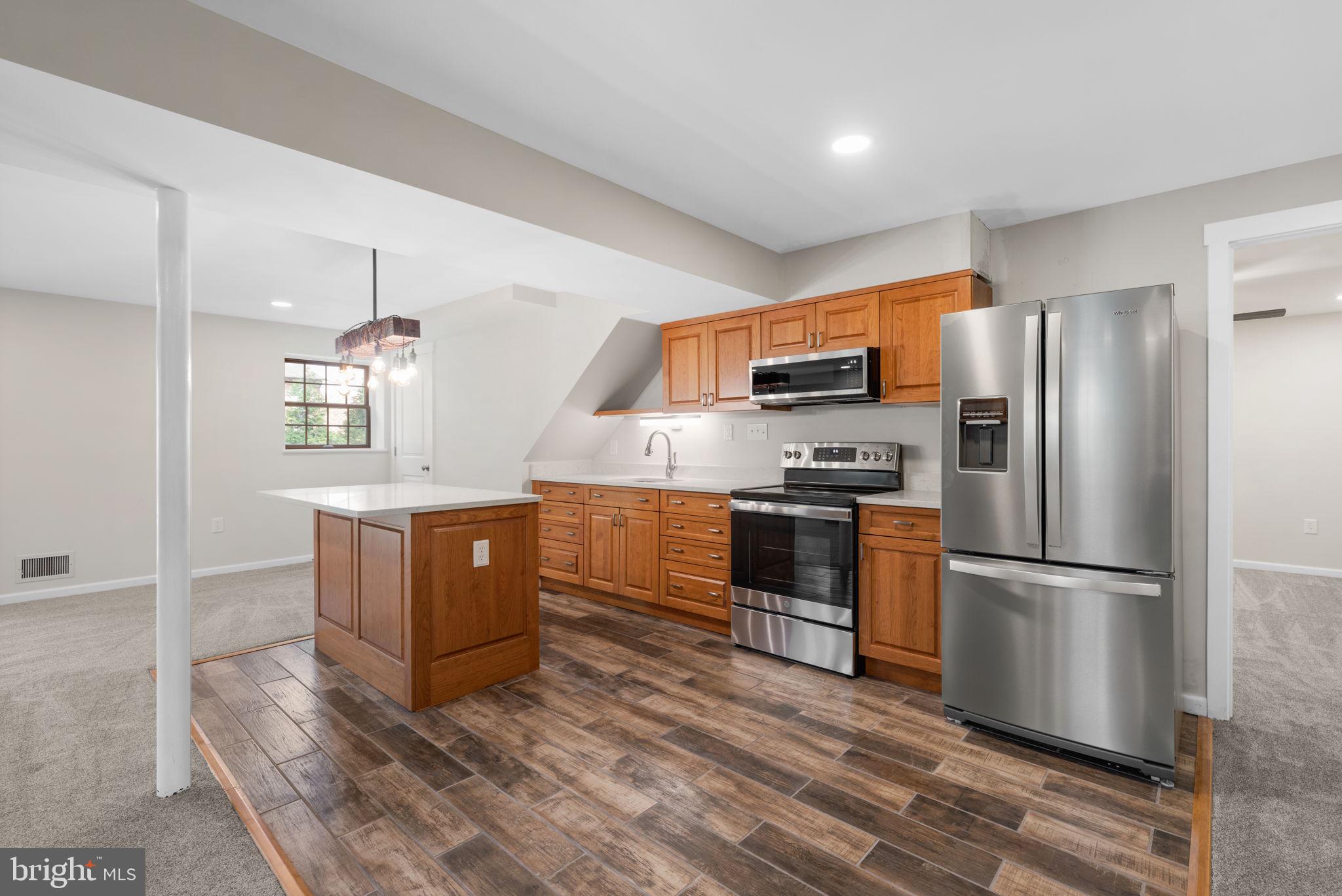 3225 Ramblewood ROAD