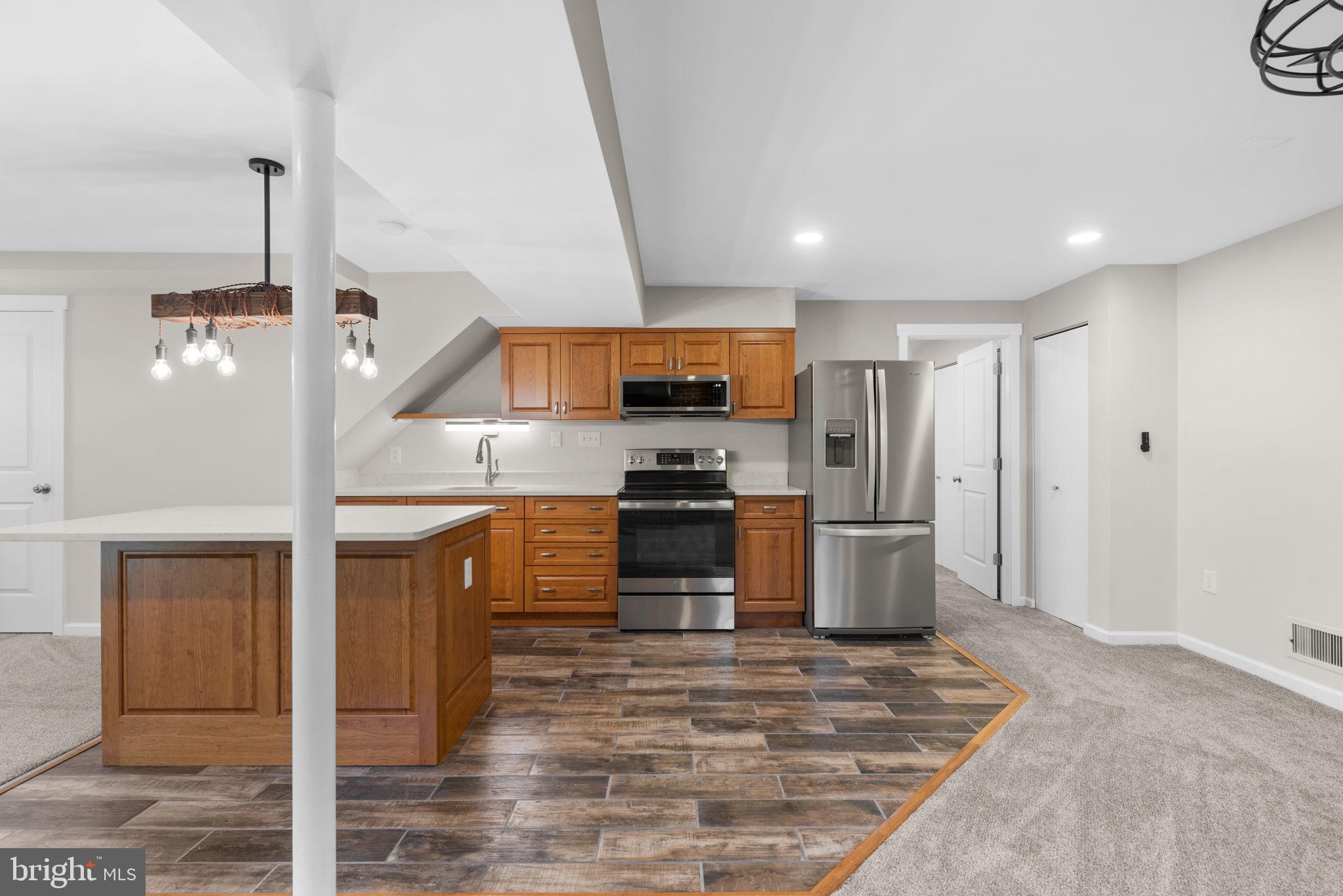 3225 Ramblewood ROAD