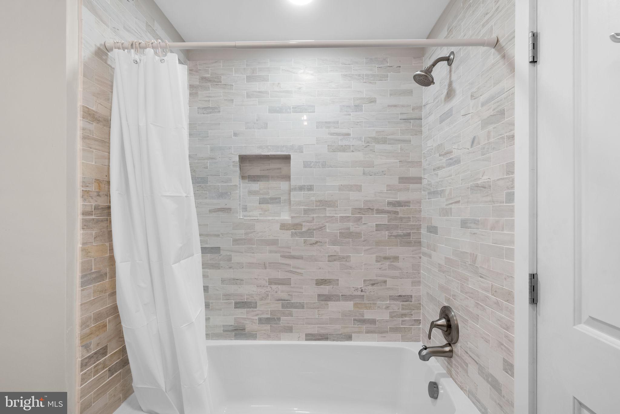 3225 Ramblewood ROAD