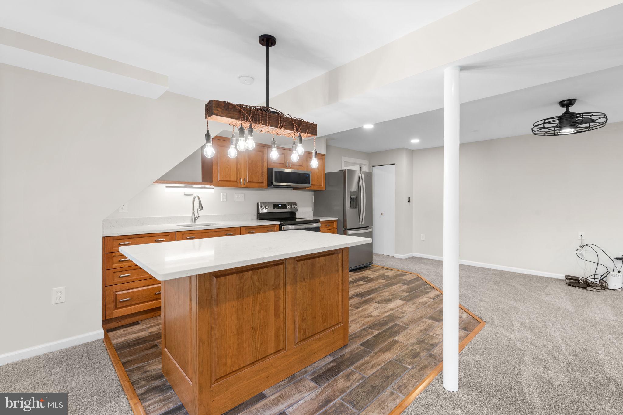 3225 Ramblewood ROAD