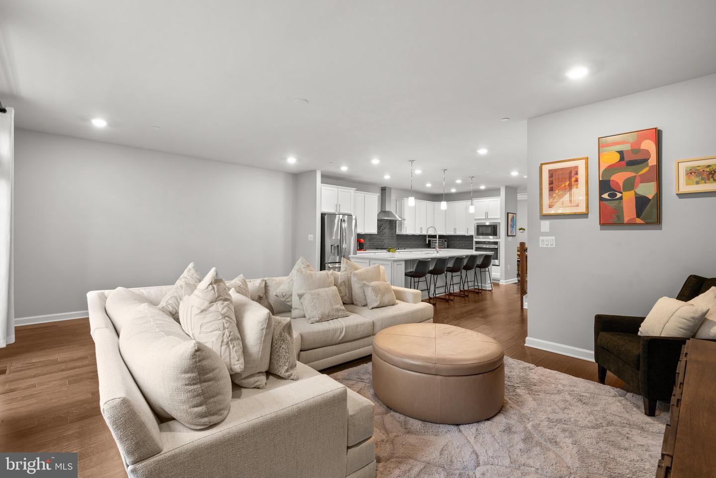 6025 Hidden MEADOW