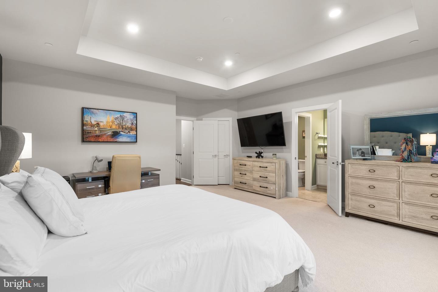 6025 Hidden MEADOW