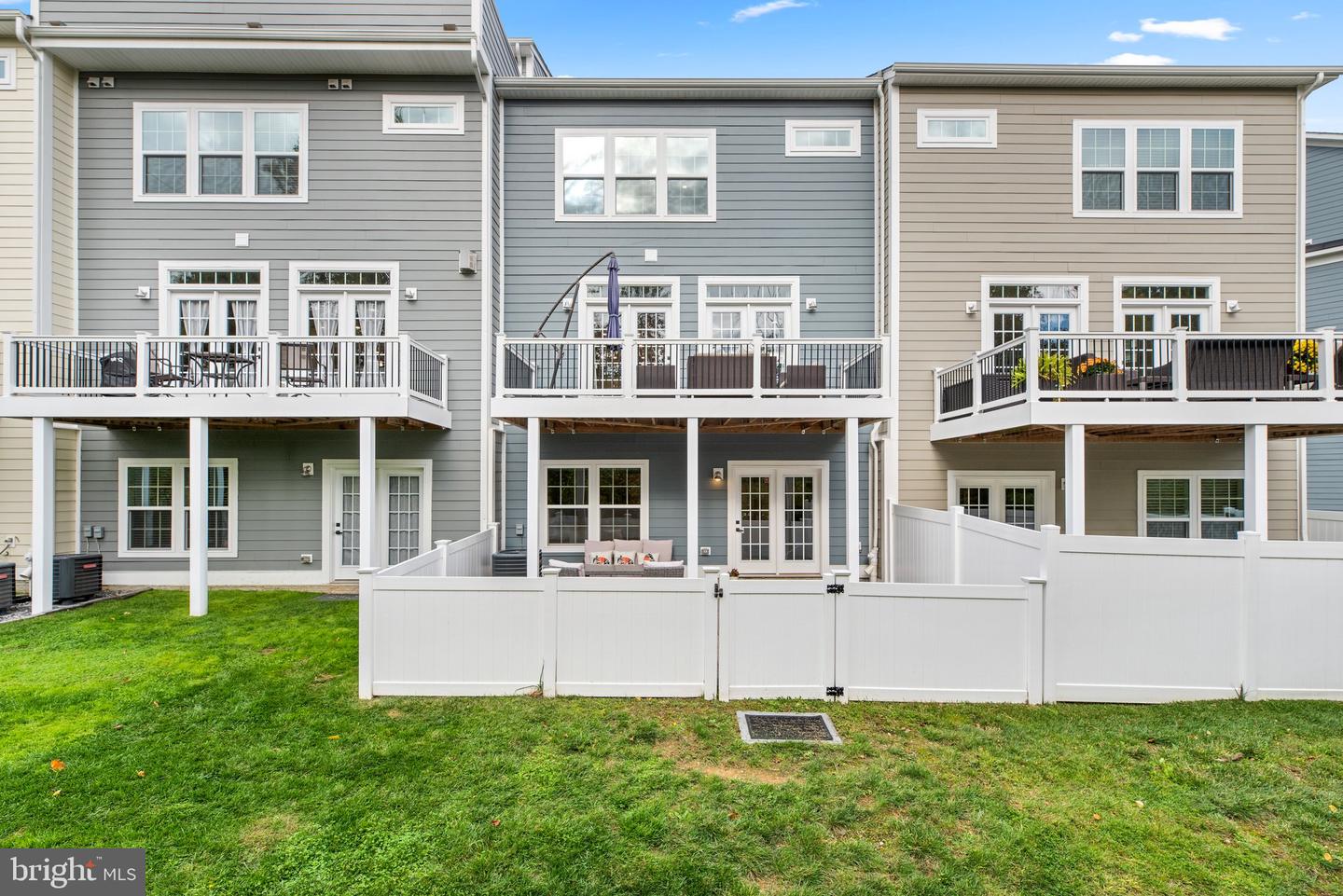 6025 Hidden MEADOW