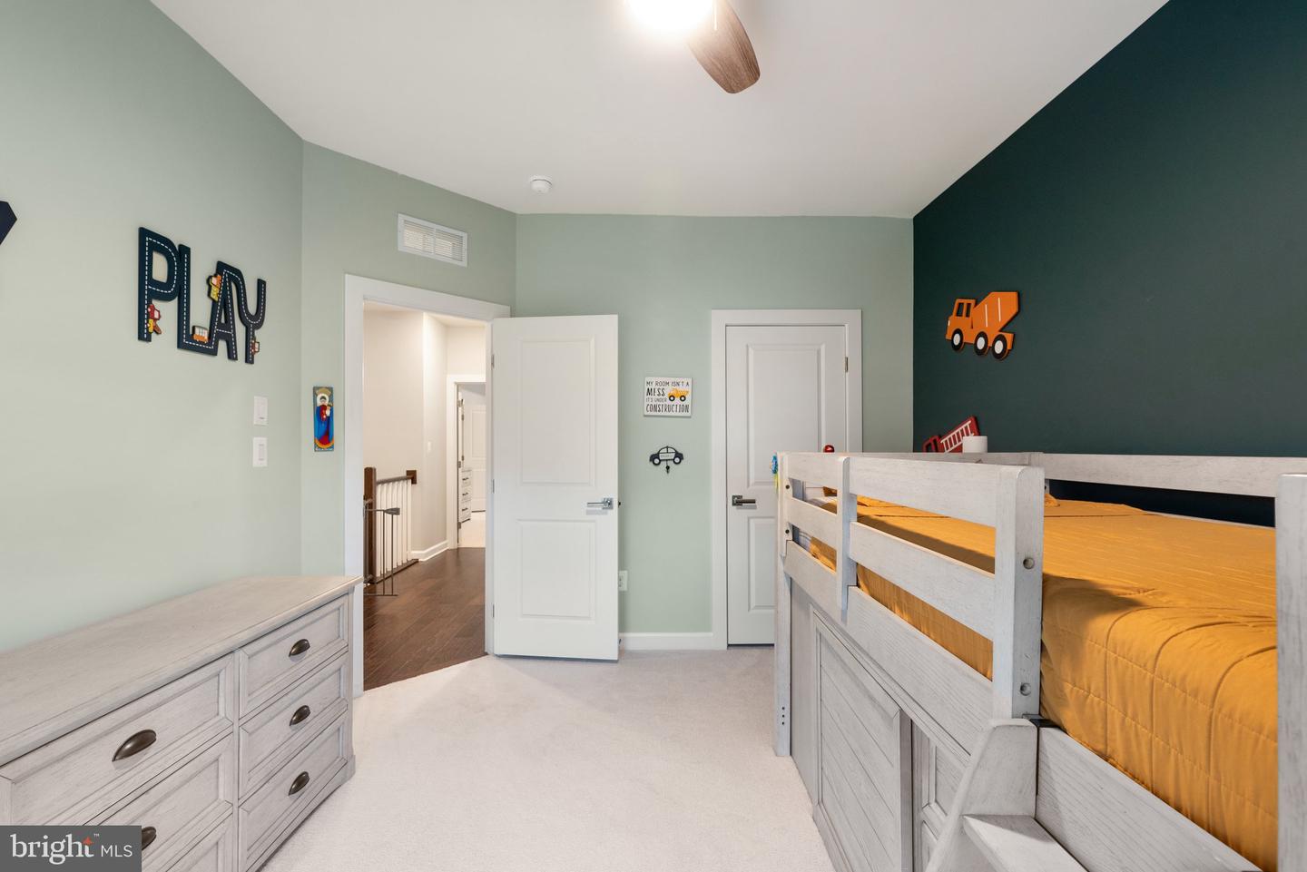 6025 Hidden MEADOW