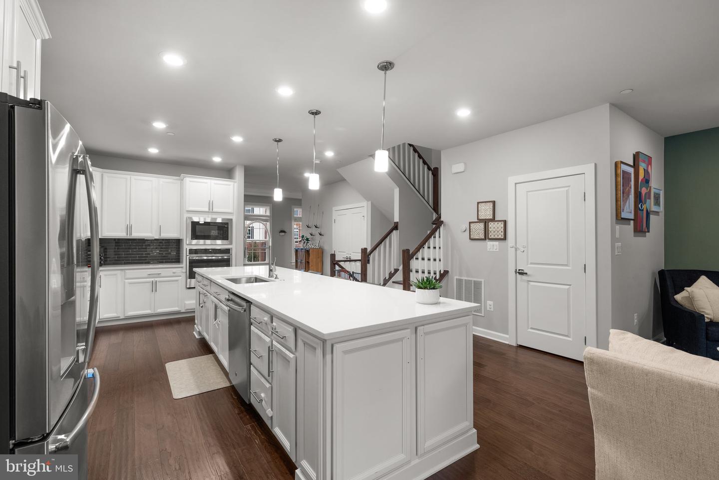 6025 Hidden MEADOW