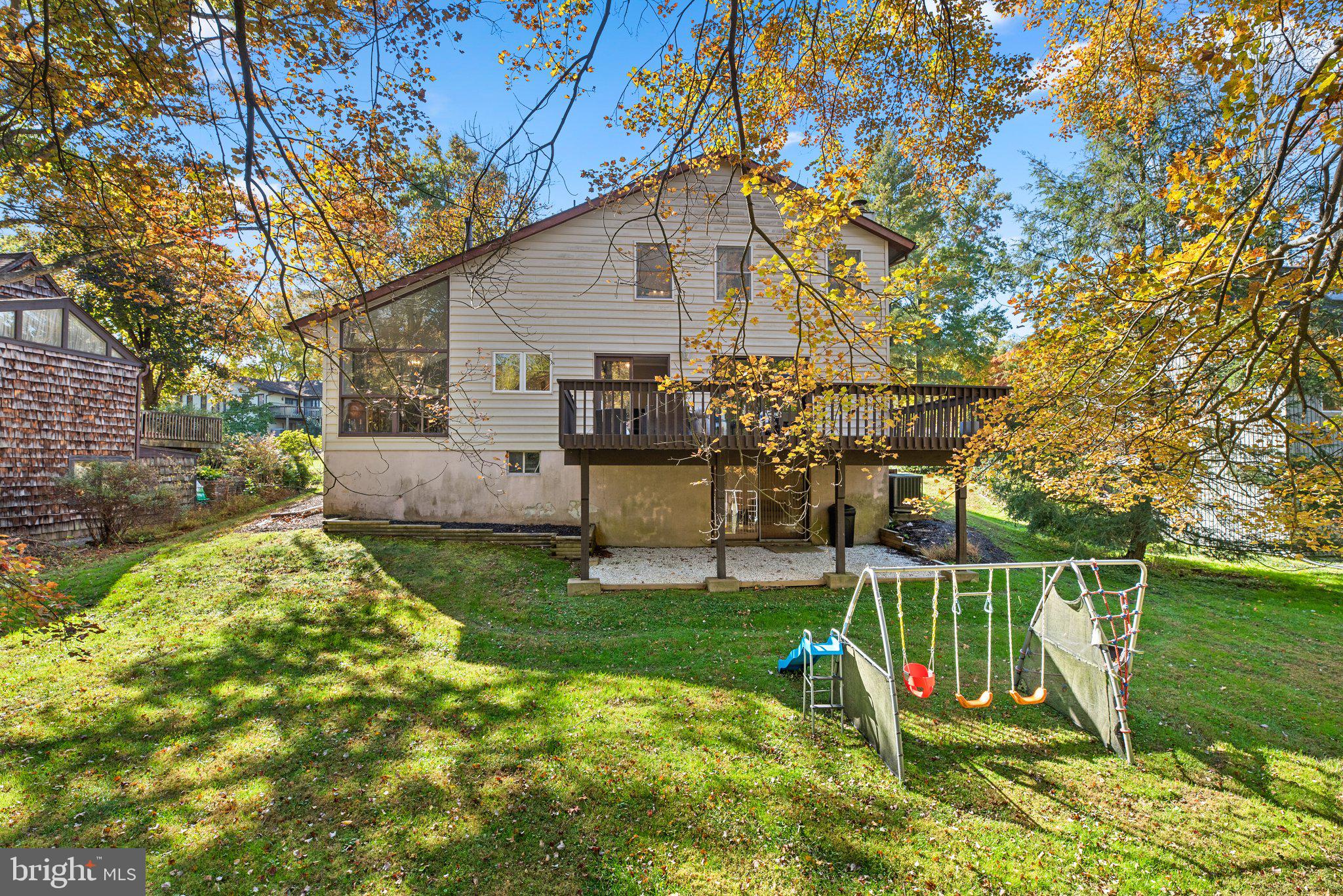 9512 Longlook LANE N