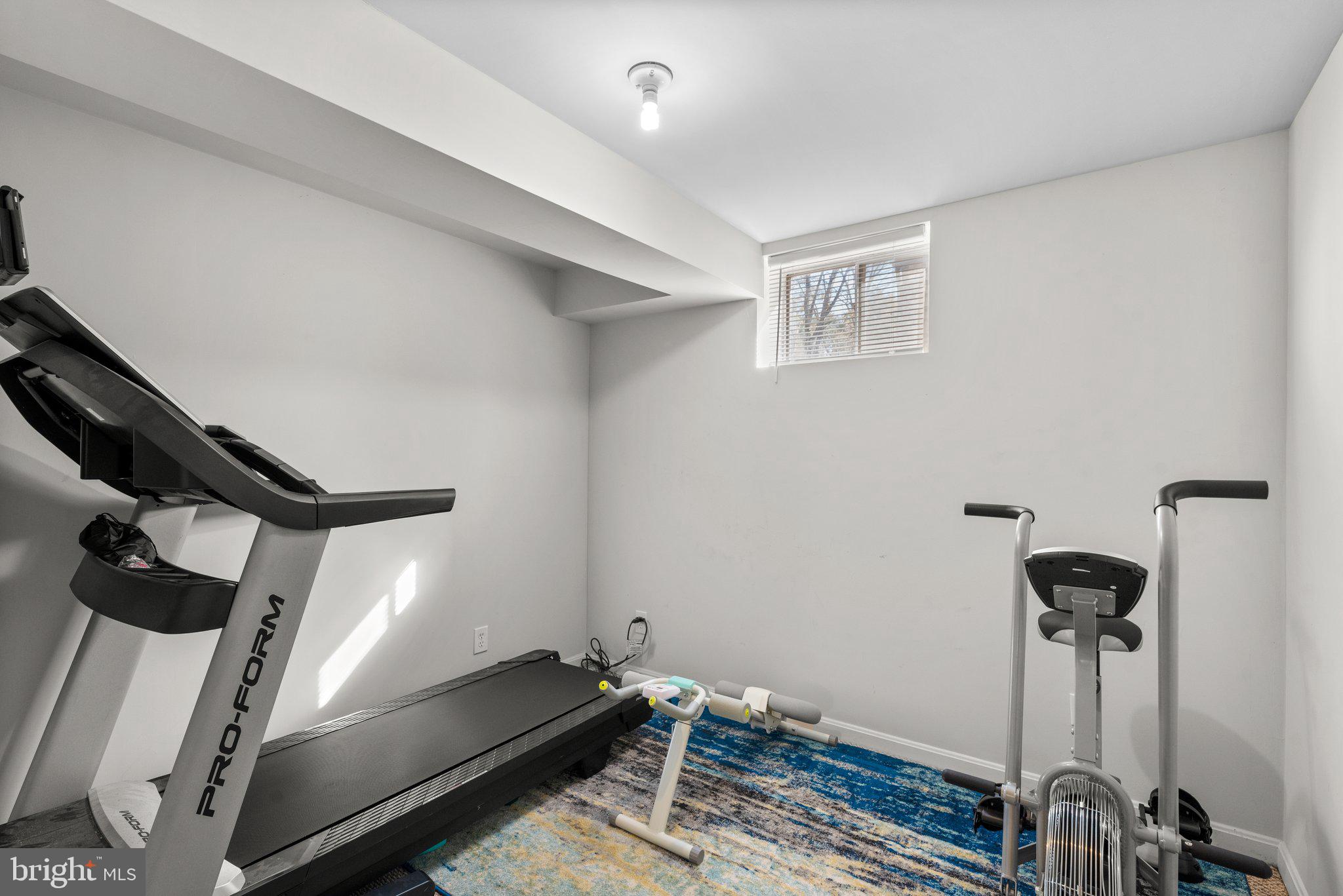 9512 Longlook LANE N