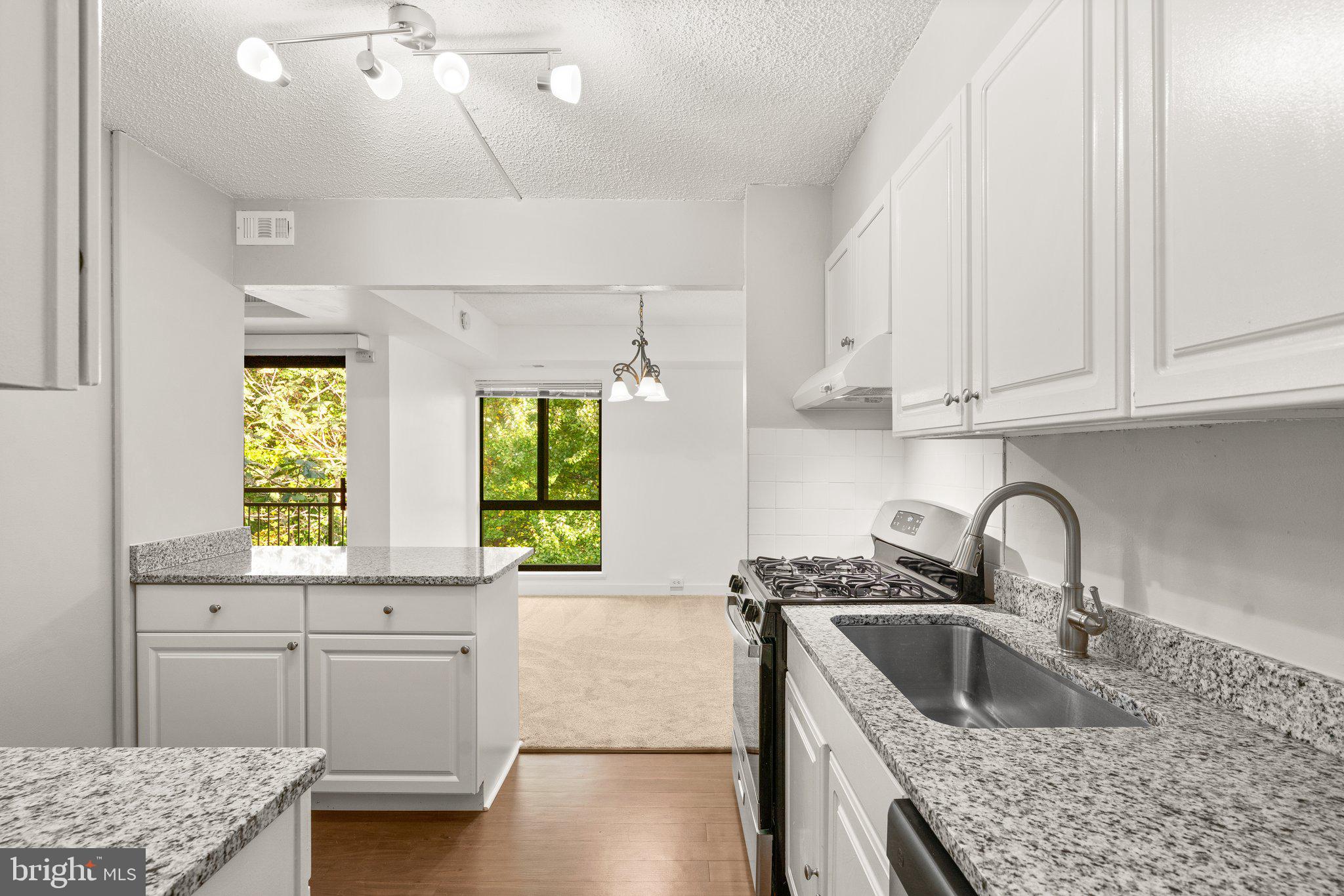 5901 Tamar DRIVE Unit: 10