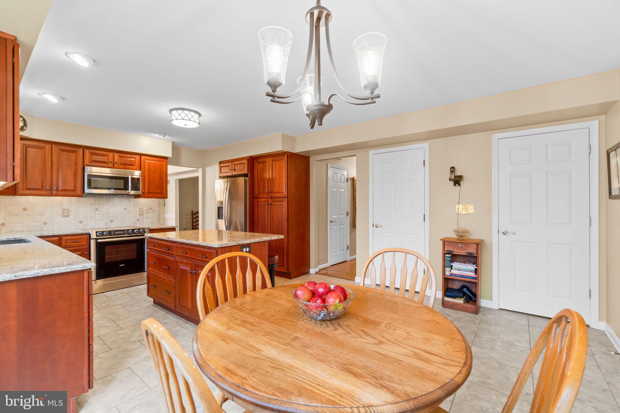 10659 Breezewood DRIVE