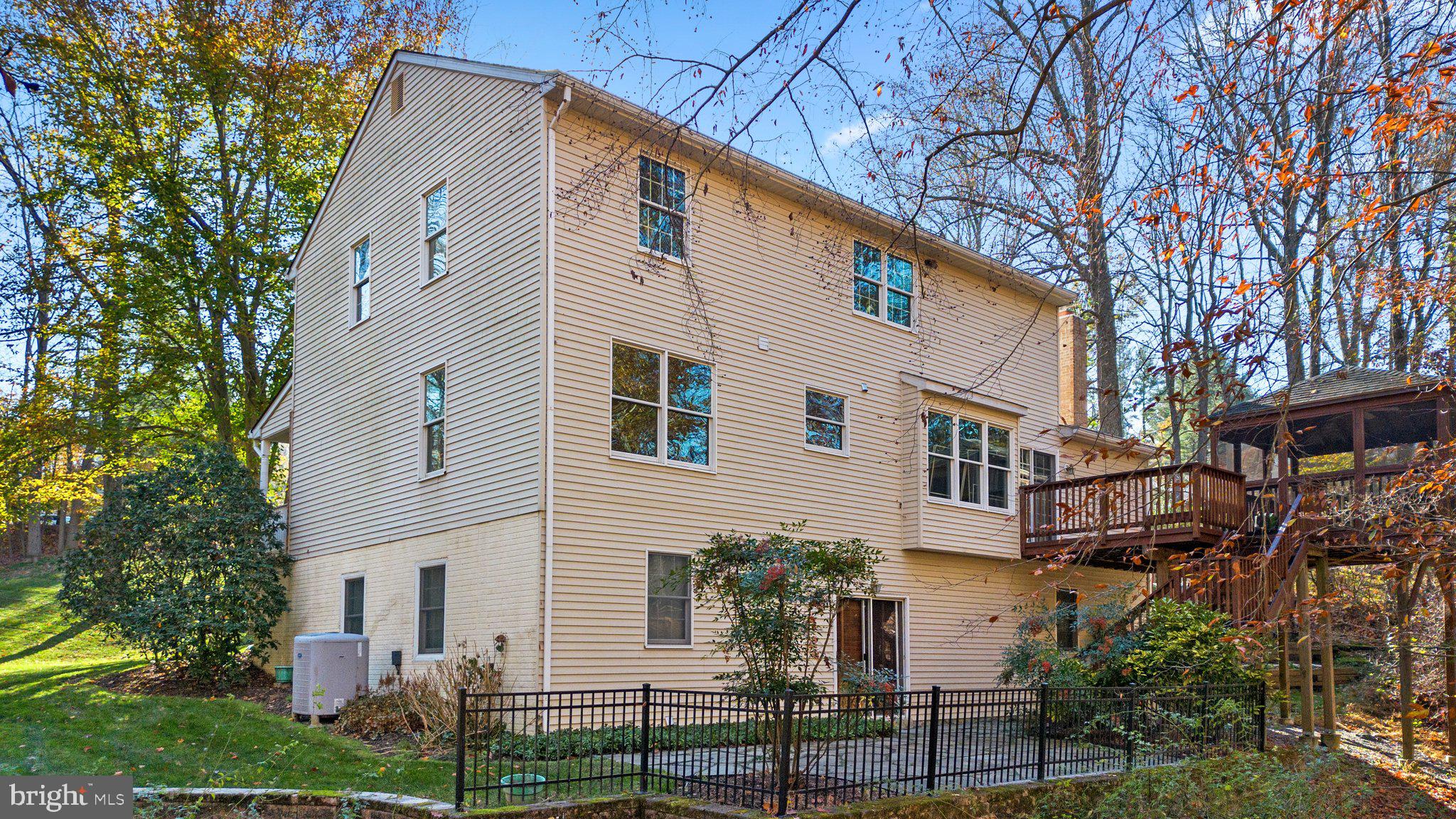 10659 Breezewood DRIVE