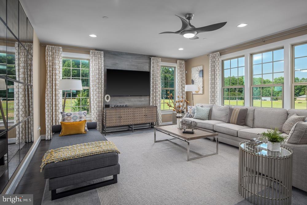 8401 Bald Eagle COURT