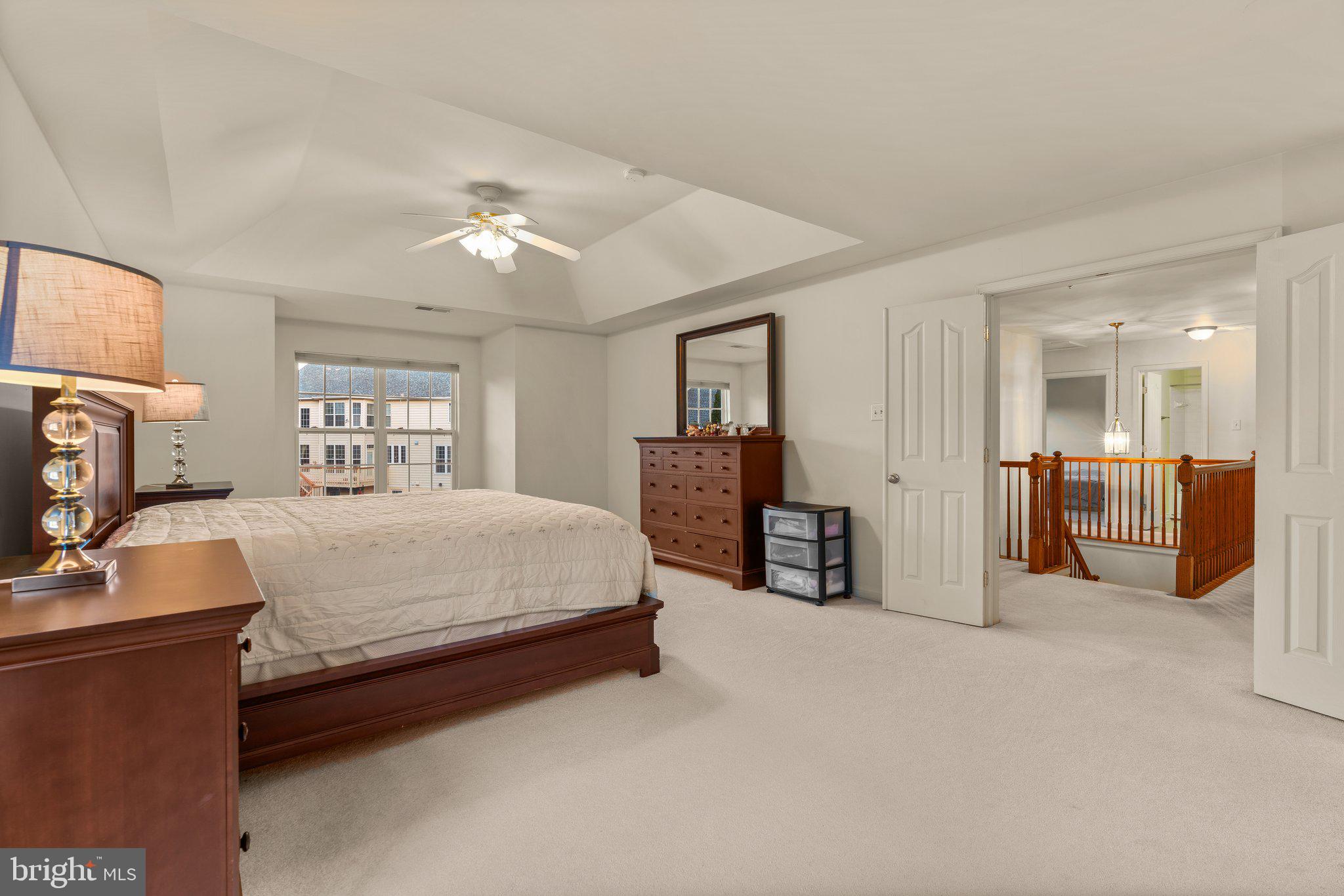 2127 Oak Forest DRIVE