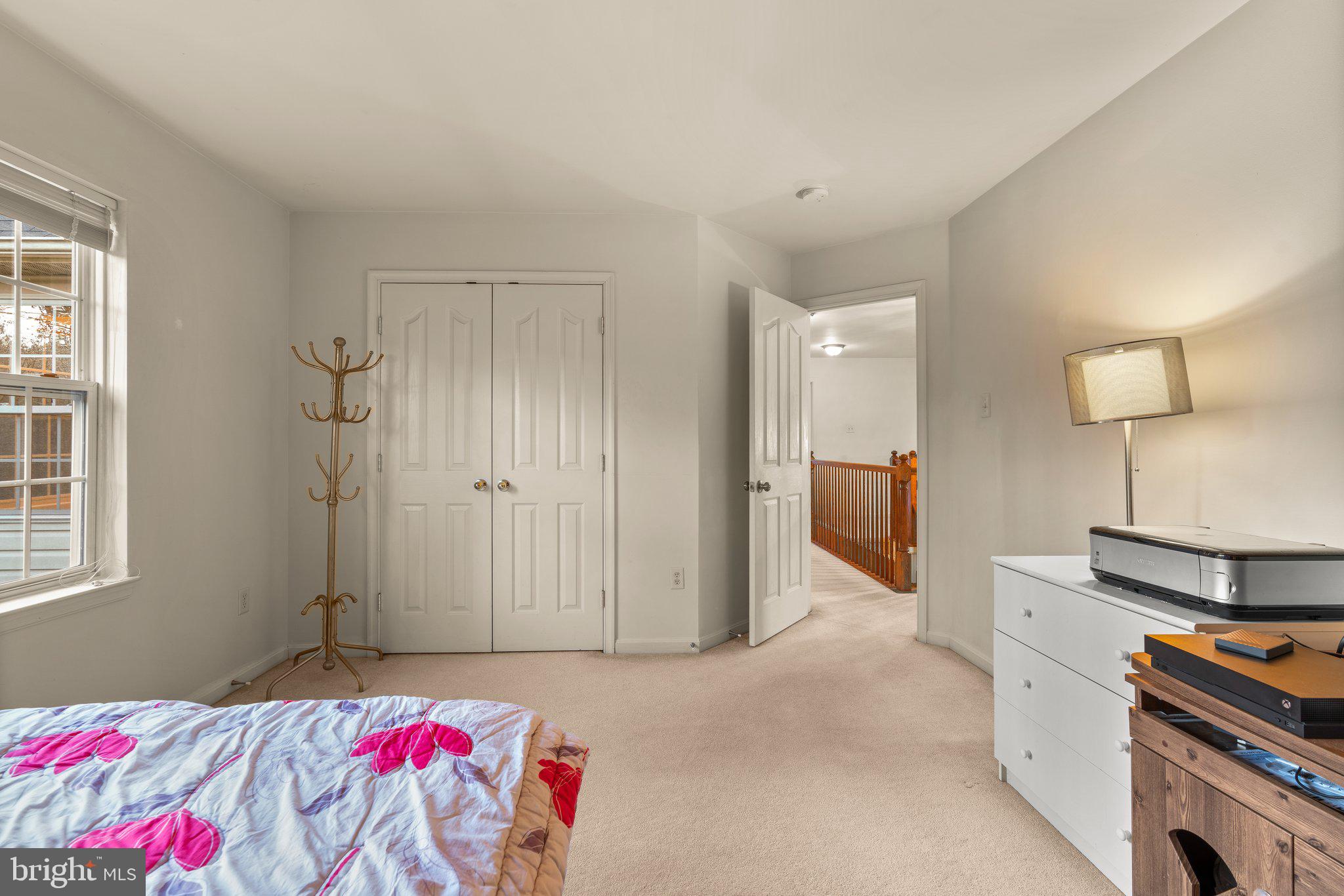 2127 Oak Forest DRIVE