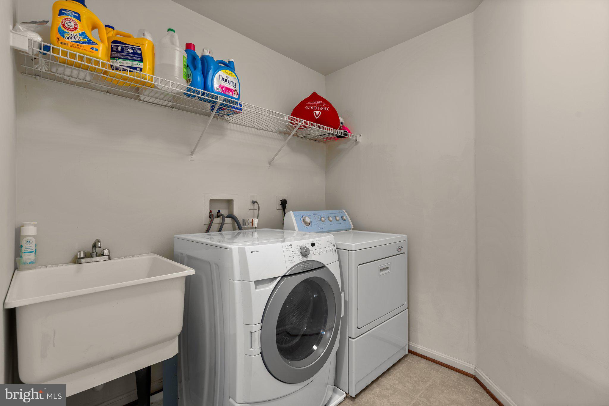 2127 Oak Forest DRIVE