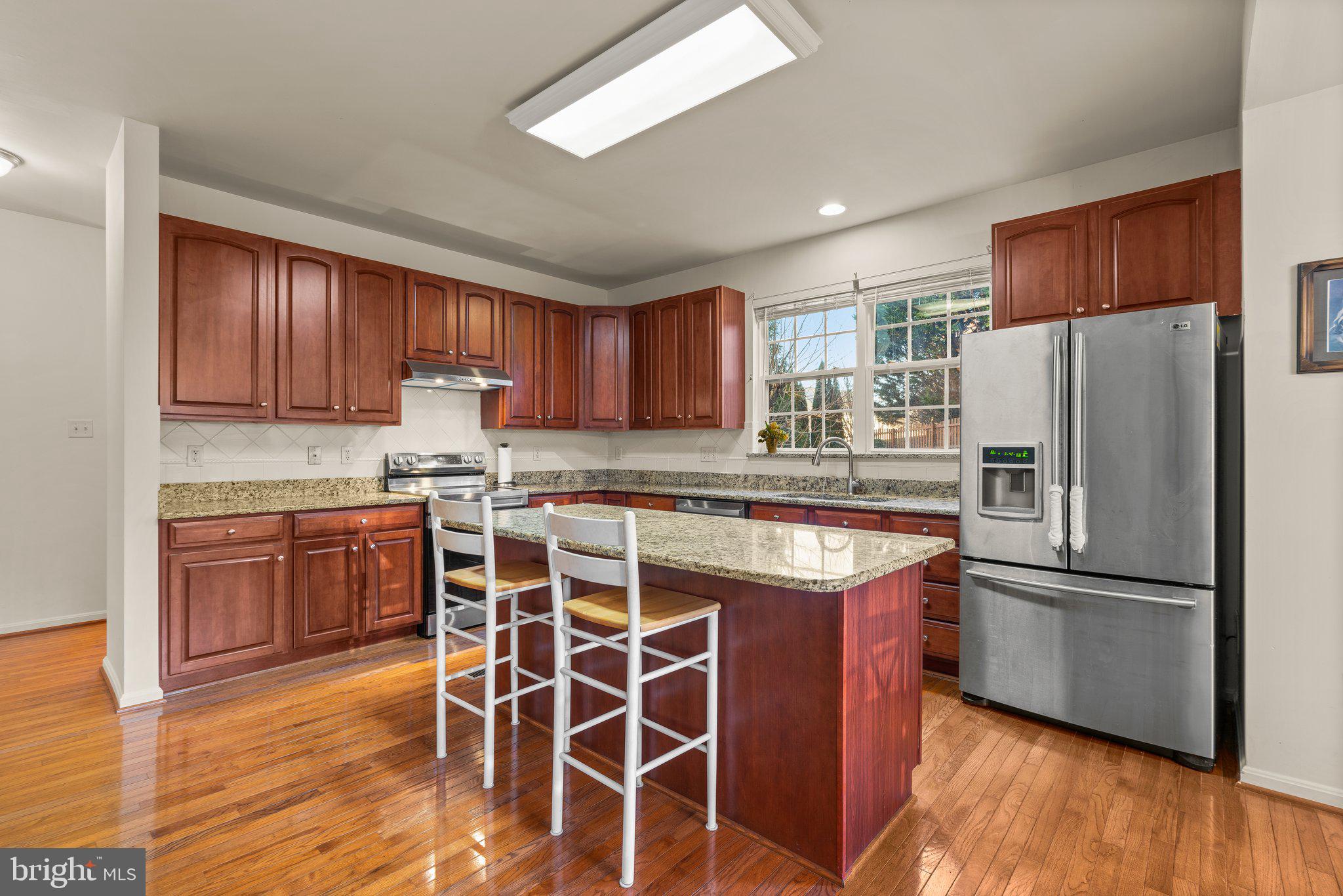 2127 Oak Forest DRIVE