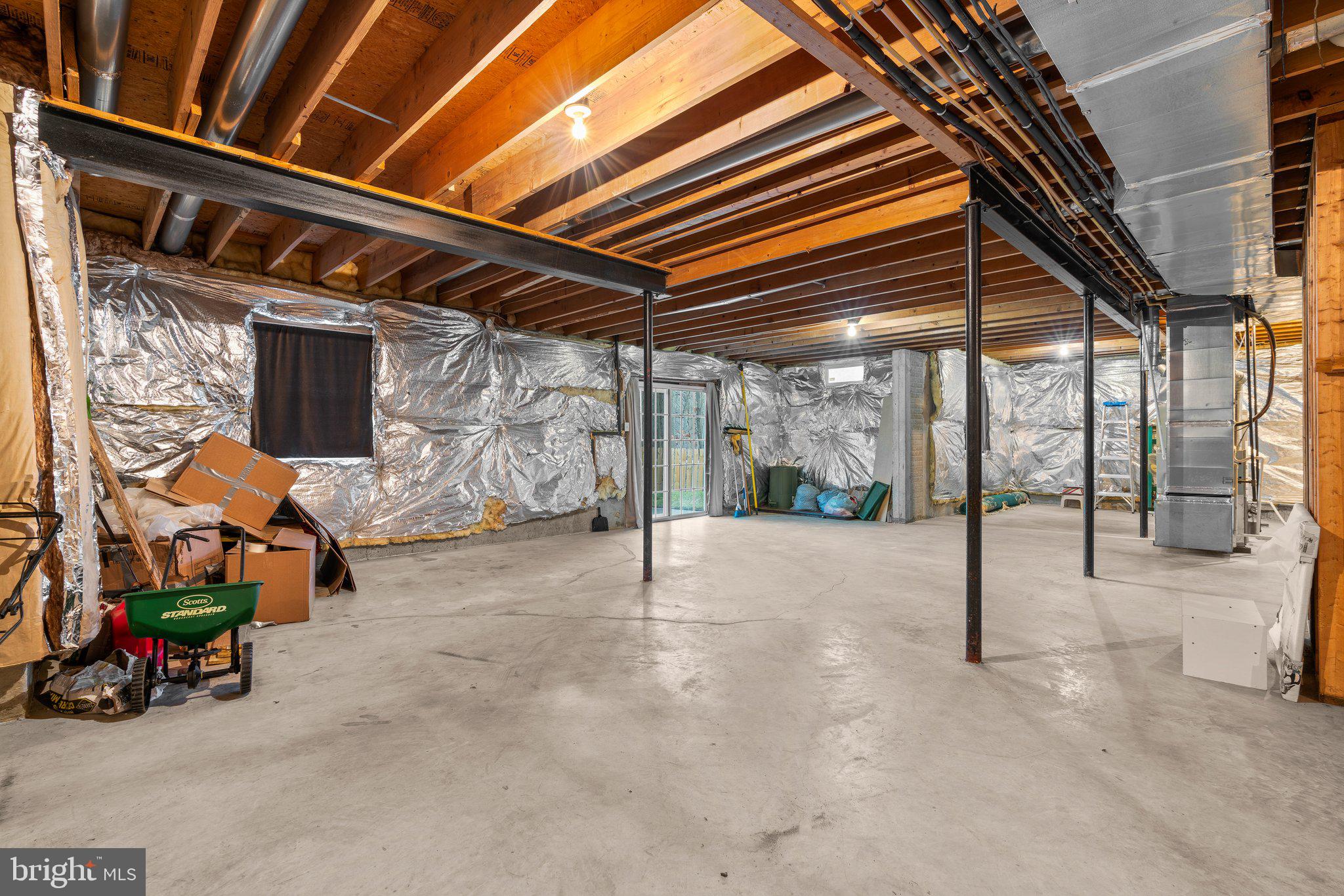 2127 Oak Forest DRIVE