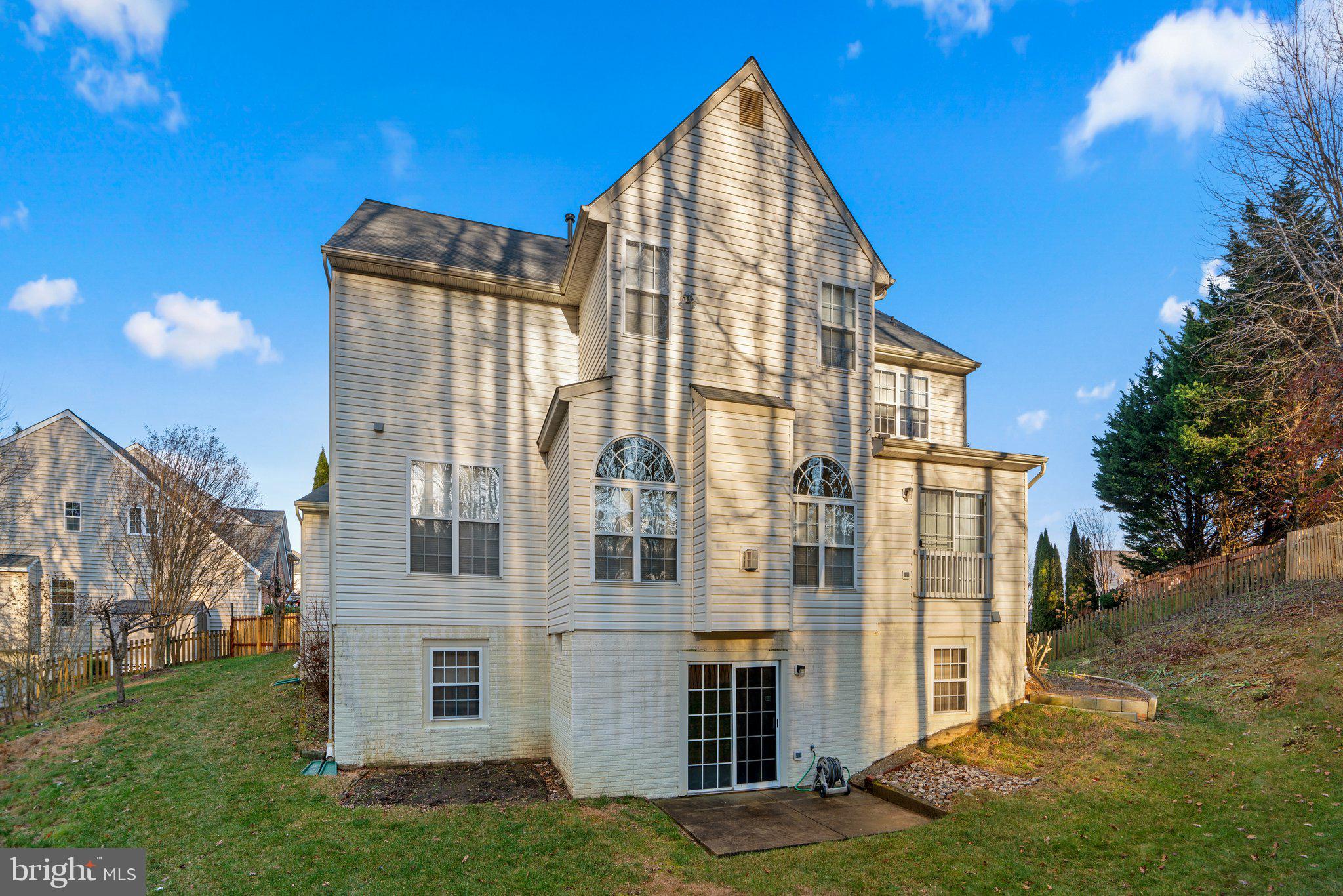 2127 Oak Forest DRIVE