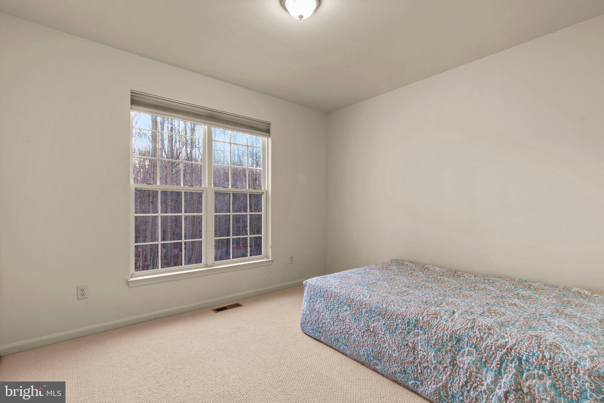 2127 Oak Forest DRIVE