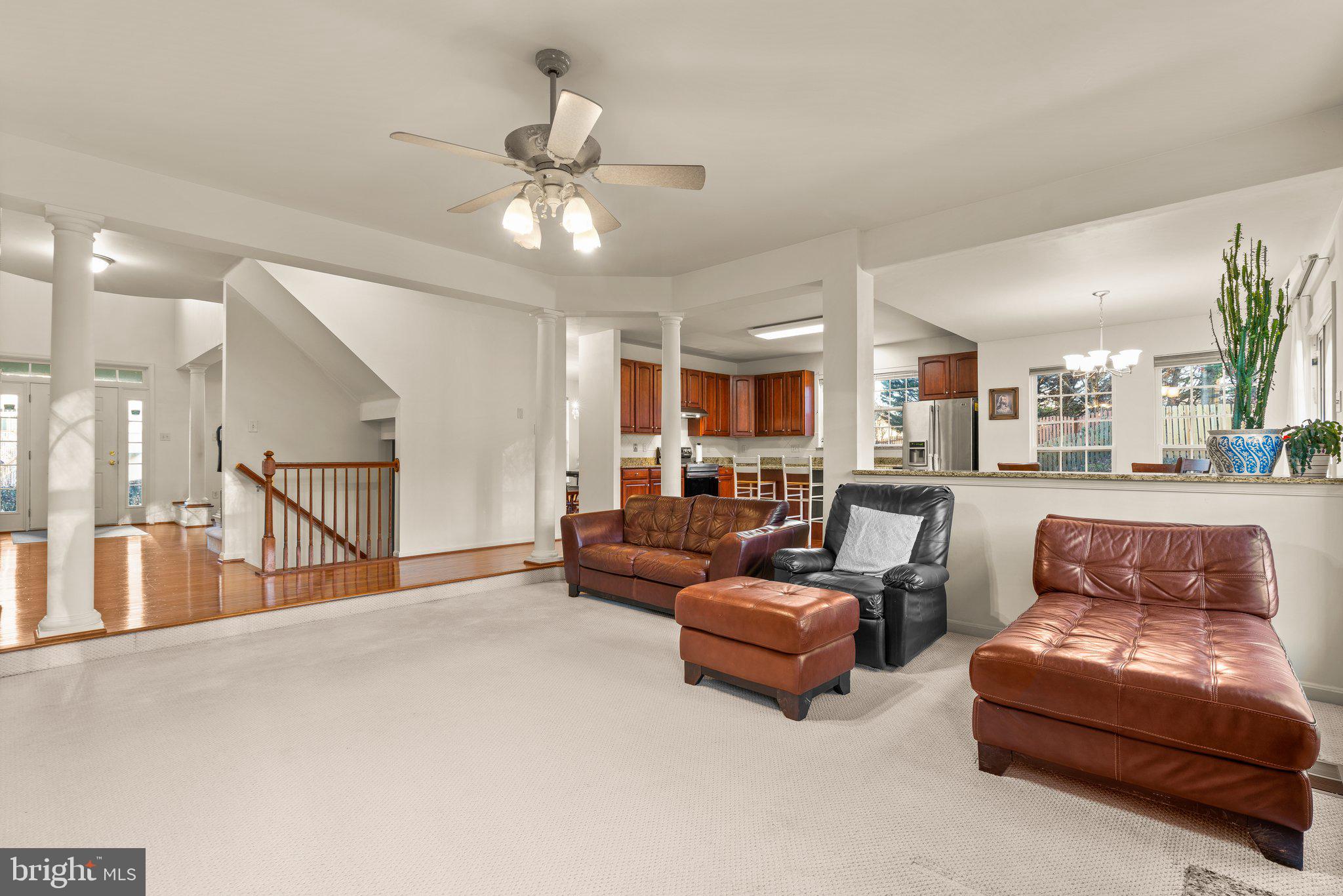 2127 Oak Forest DRIVE