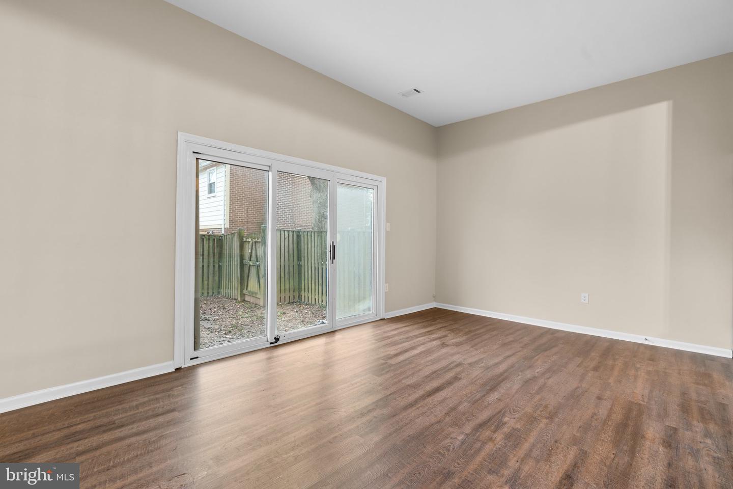 5731 Sweetwind PLACE