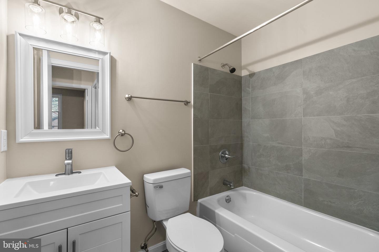 5731 Sweetwind PLACE