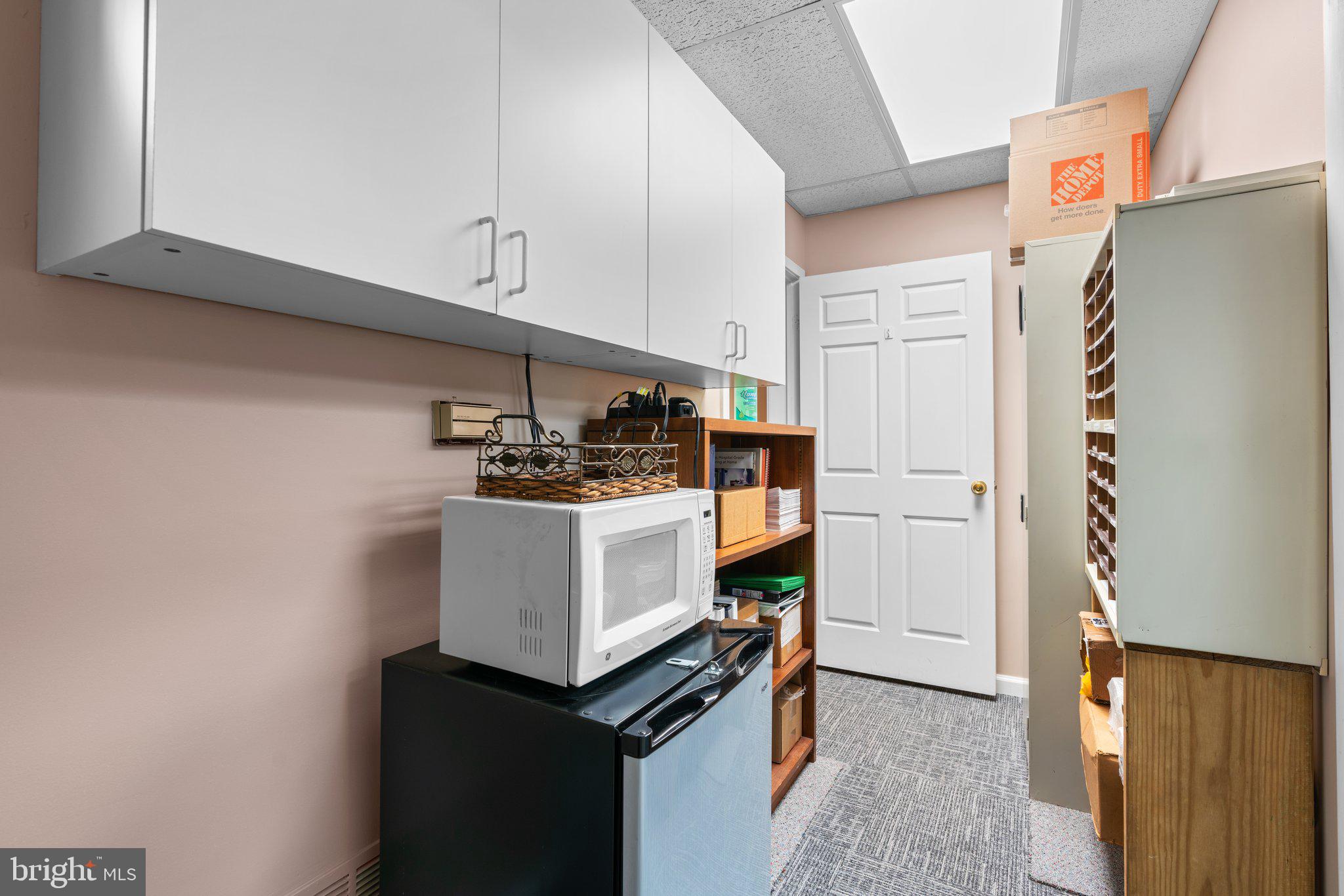 3207 Corporate COURT Unit: 4