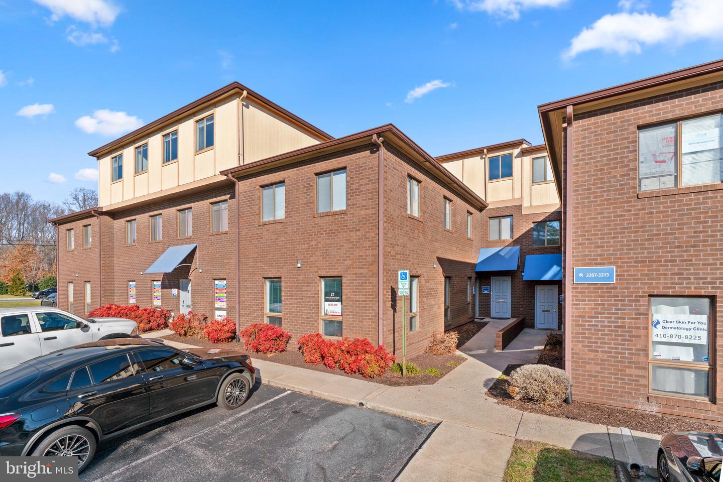 3207 Corporate COURT Unit: 4