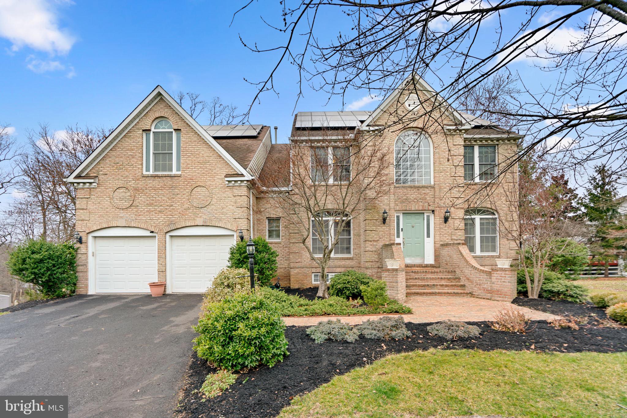 5104 Crestfield Court