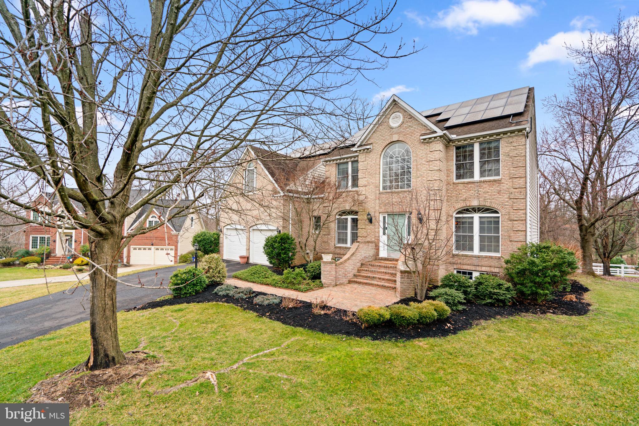 5104 Crestfield Court