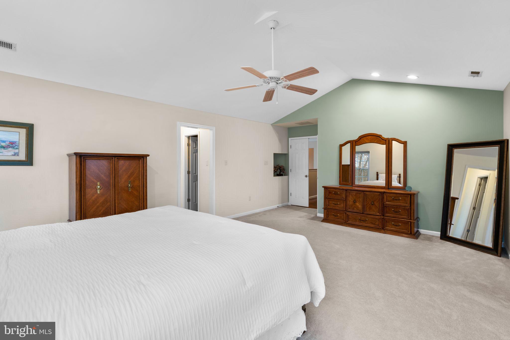 5104 Crestfield Court