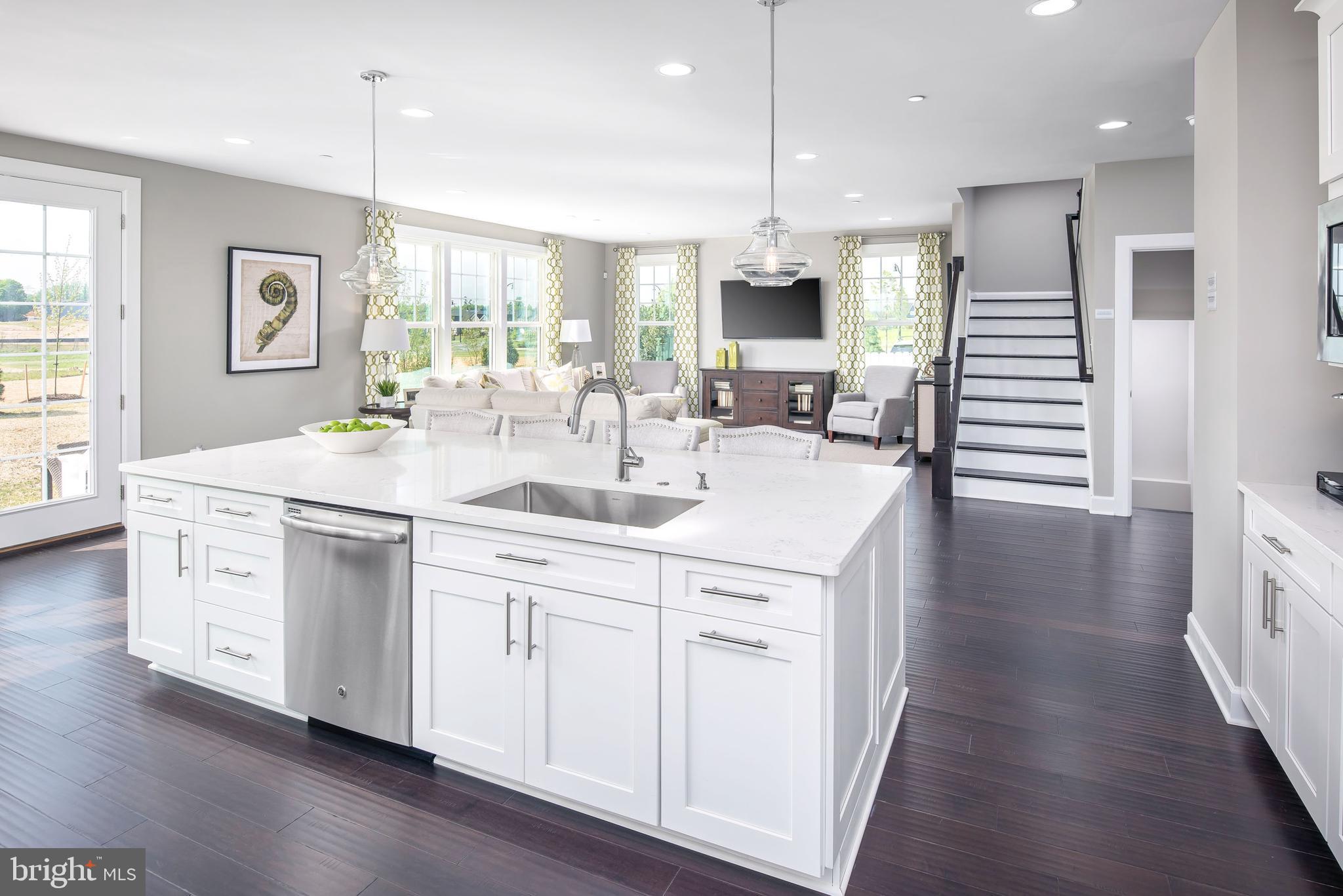 3692 Westmount PARKWAY