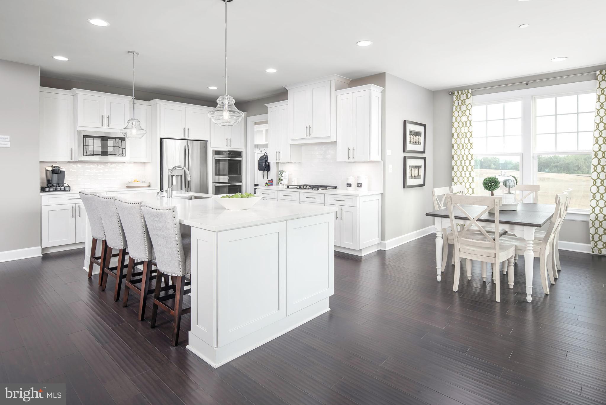 3692 Westmount PARKWAY