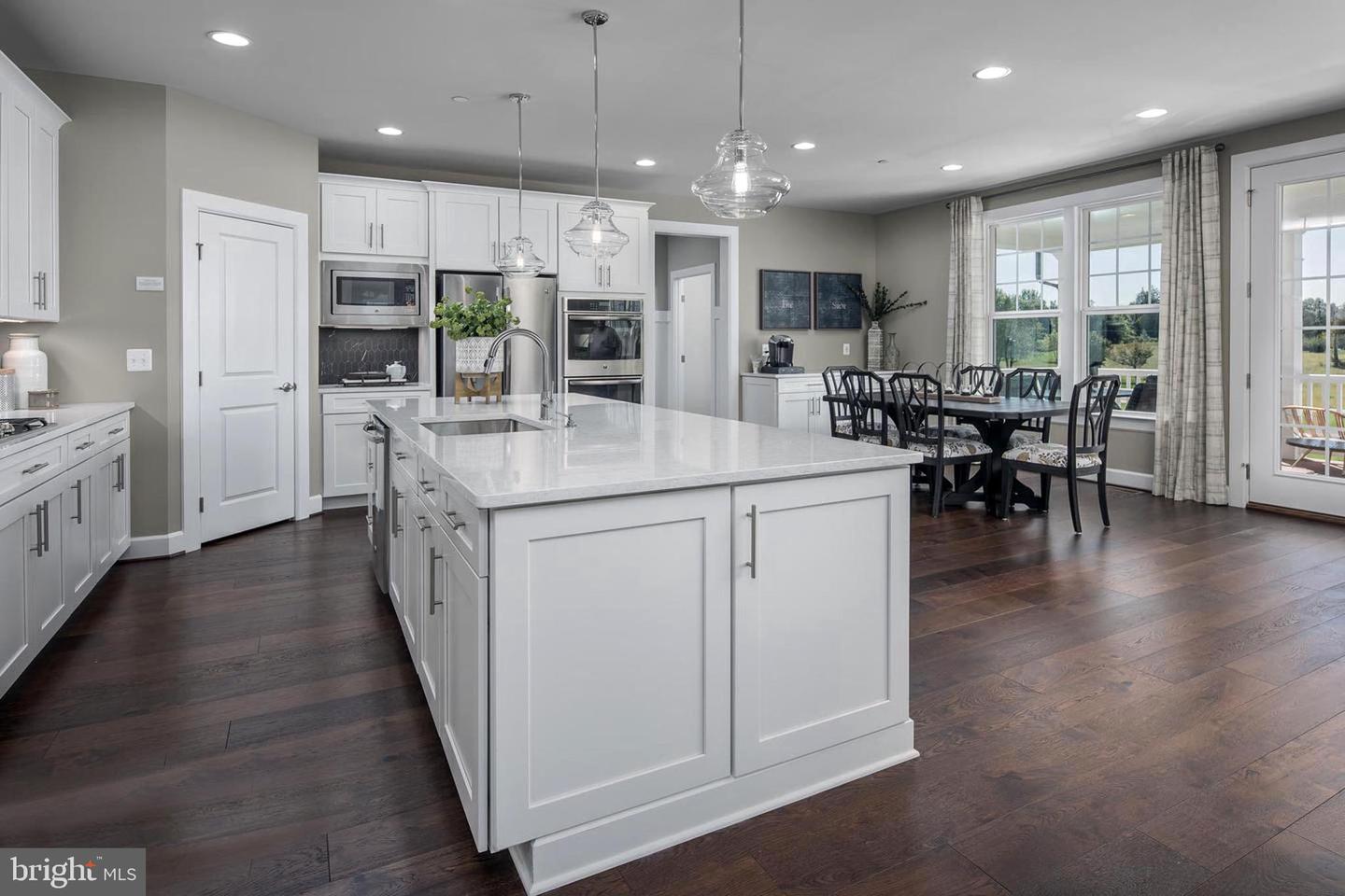 4240 Findley LANE