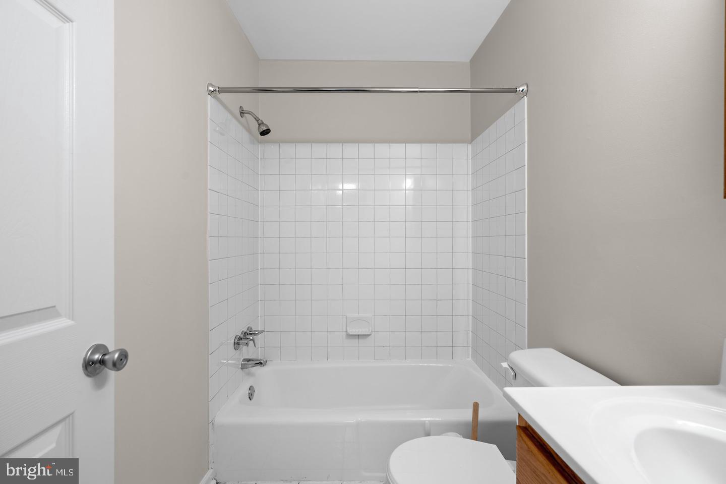 3612 #3B Court House Drive Dr