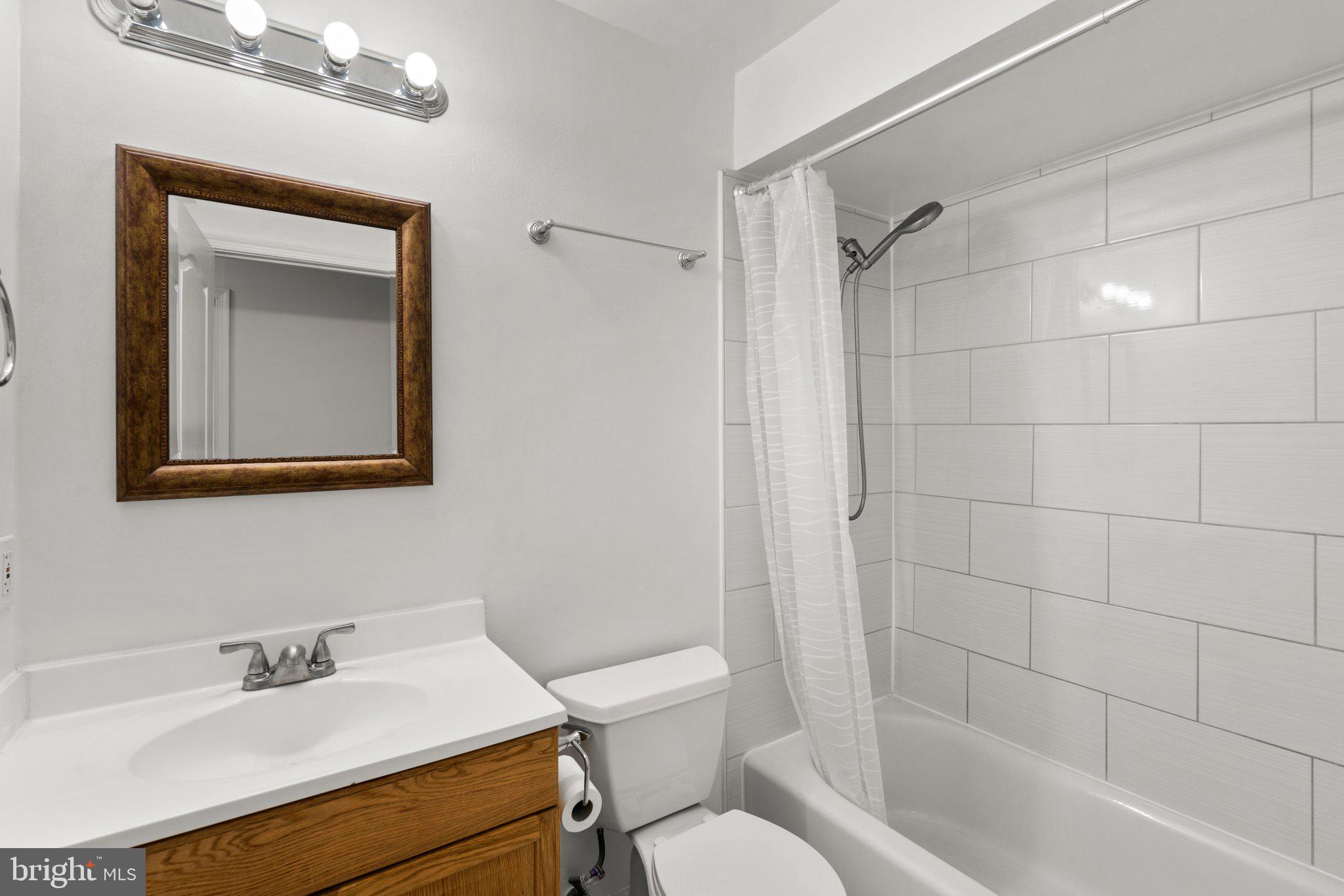 8387 Montgomery Run Rd #E