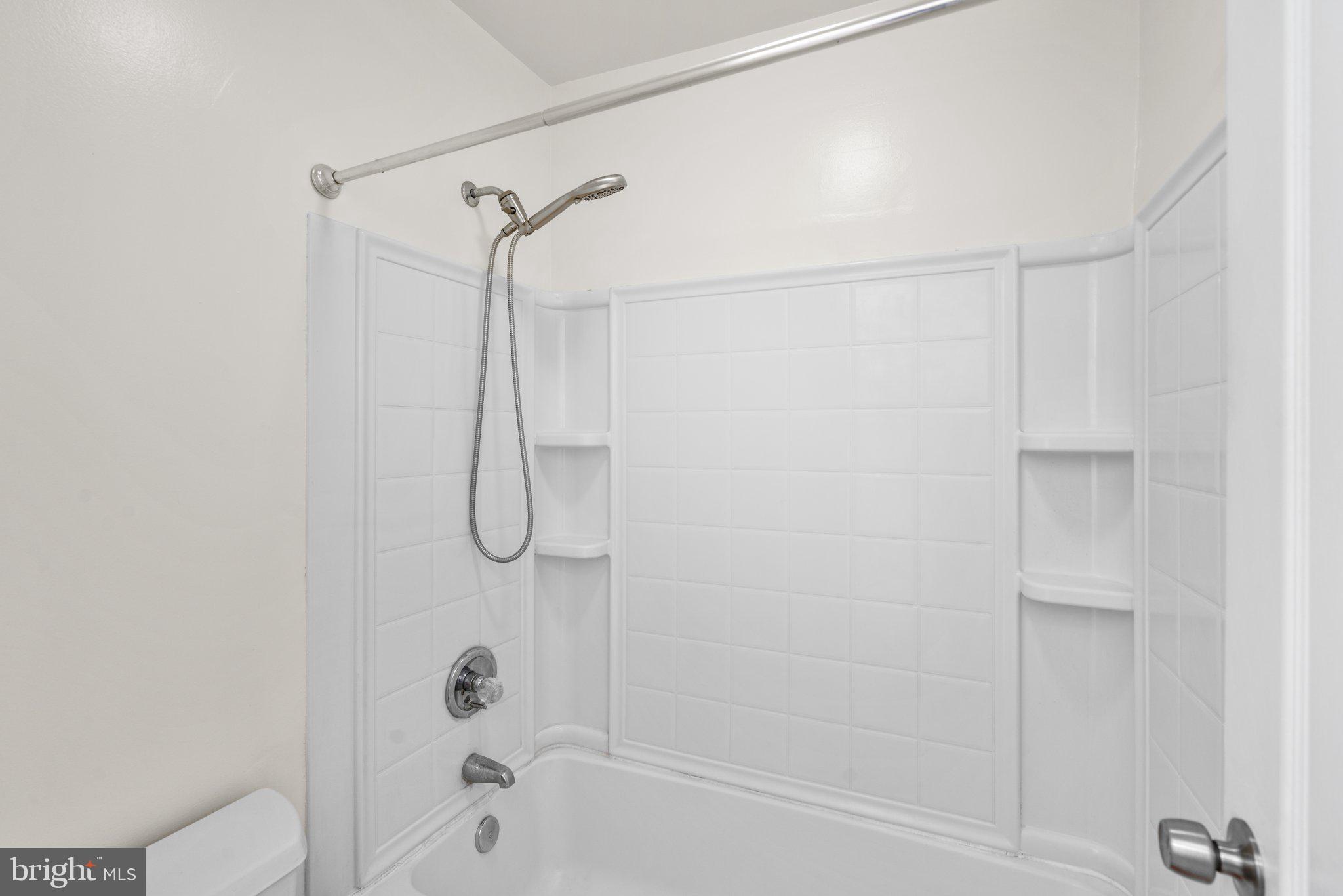 8387 Montgomery Run Rd #E